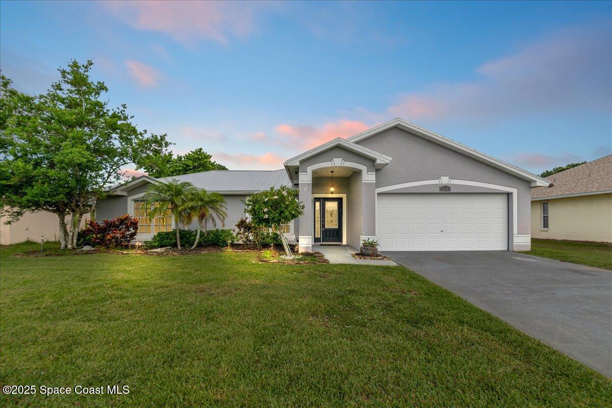 897 Hunters Creek Drive — photo
