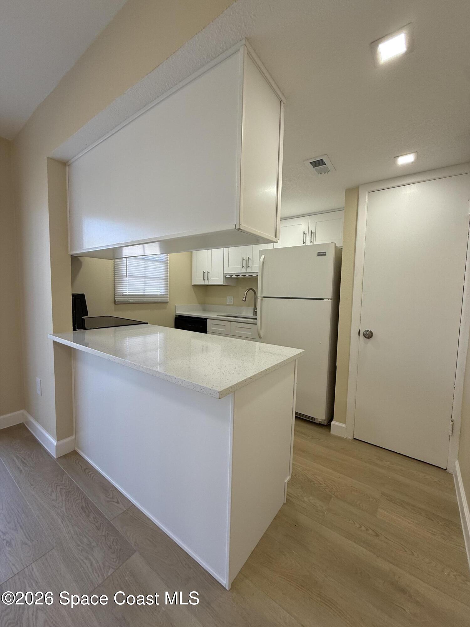 2759 L B Mcleod Road B — photo