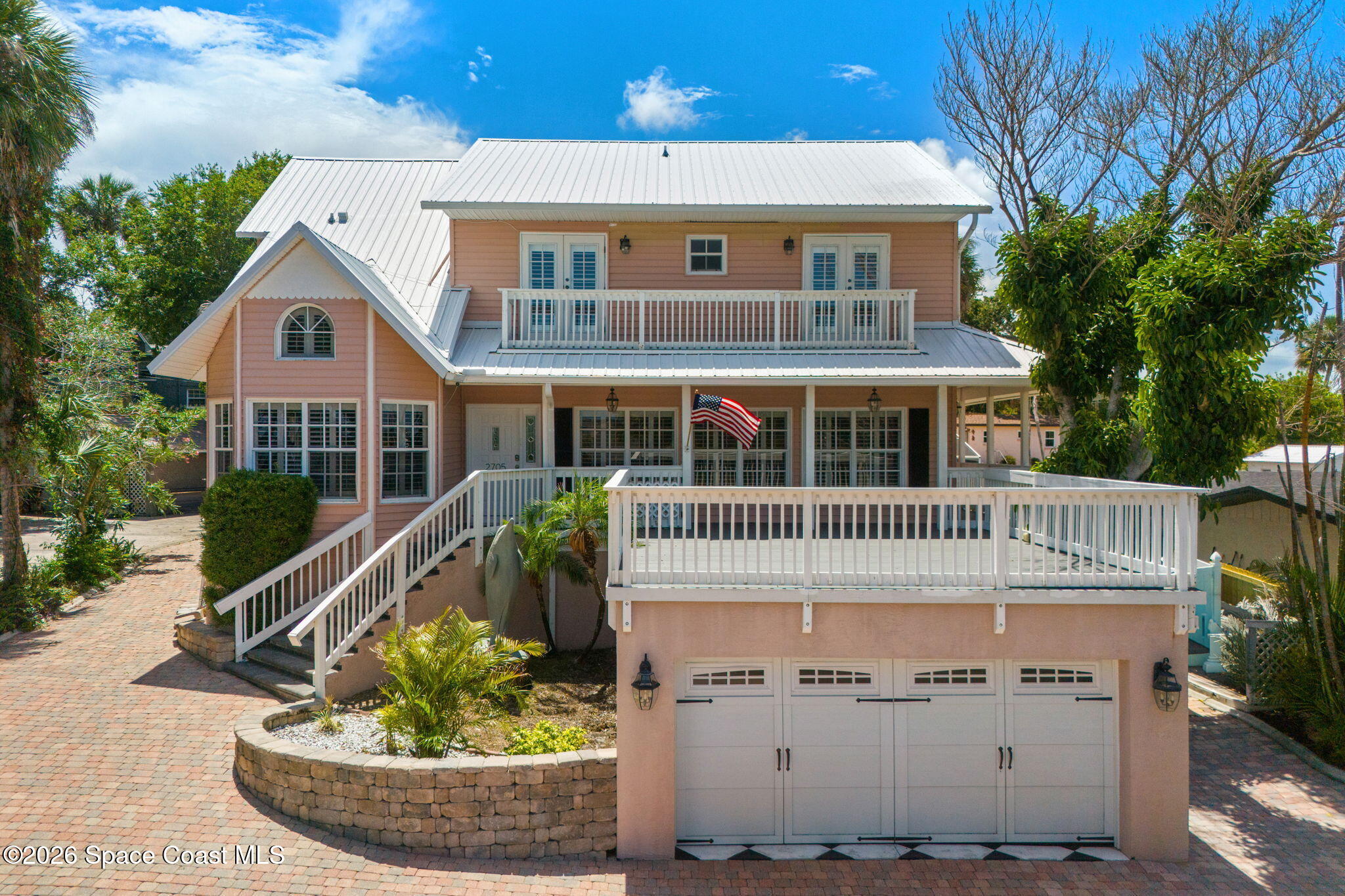 2705 N Indian River Drive — photo
