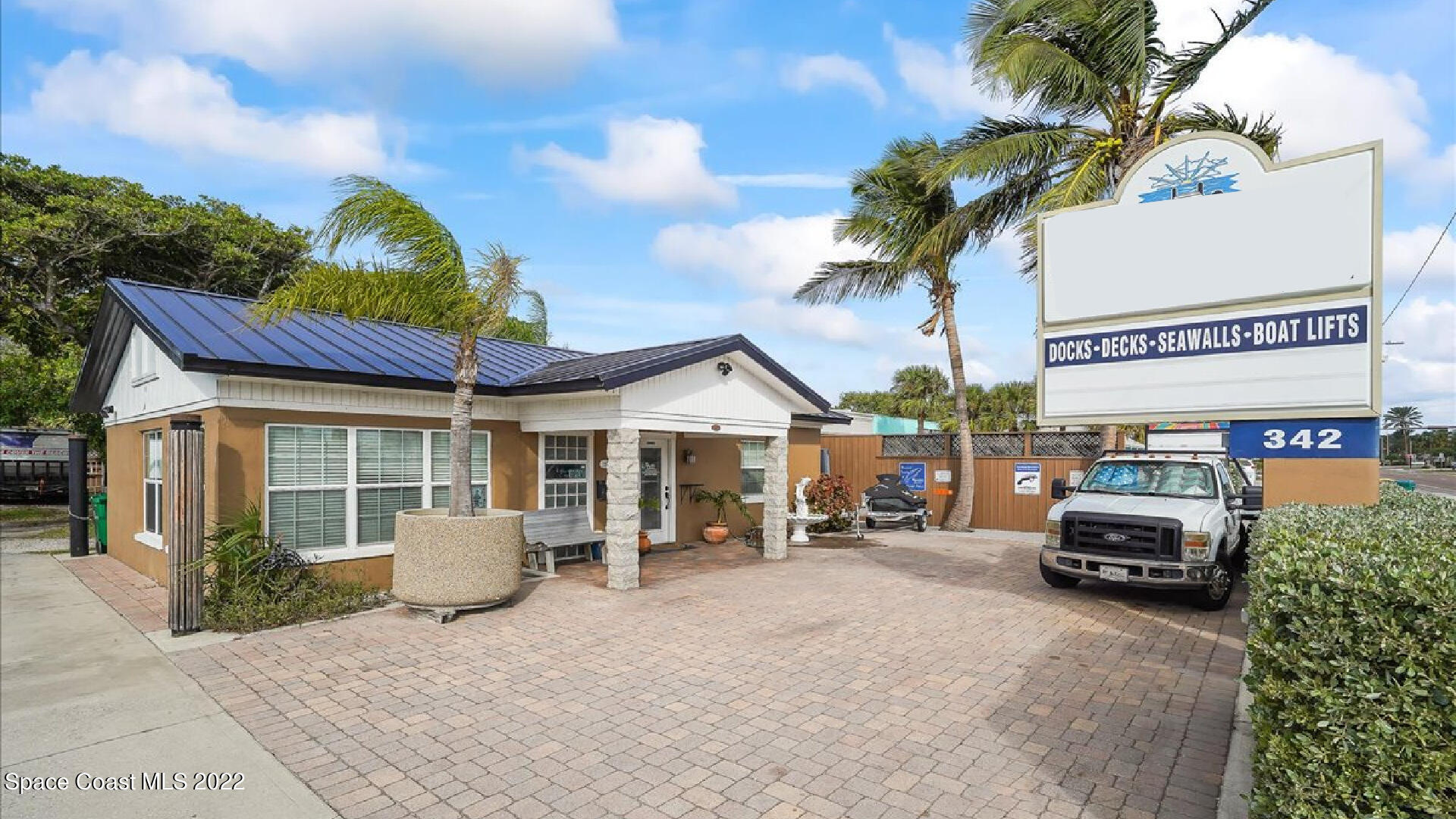 342 N Orlando Avenue Re & Business — photo