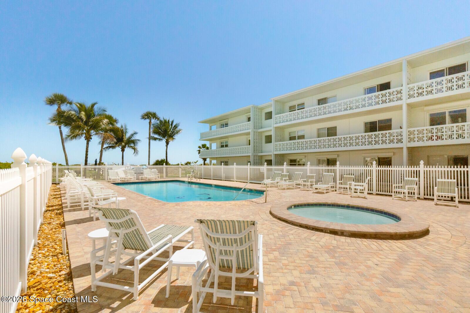 4800 Ocean Beach Boulevard 123 — photo