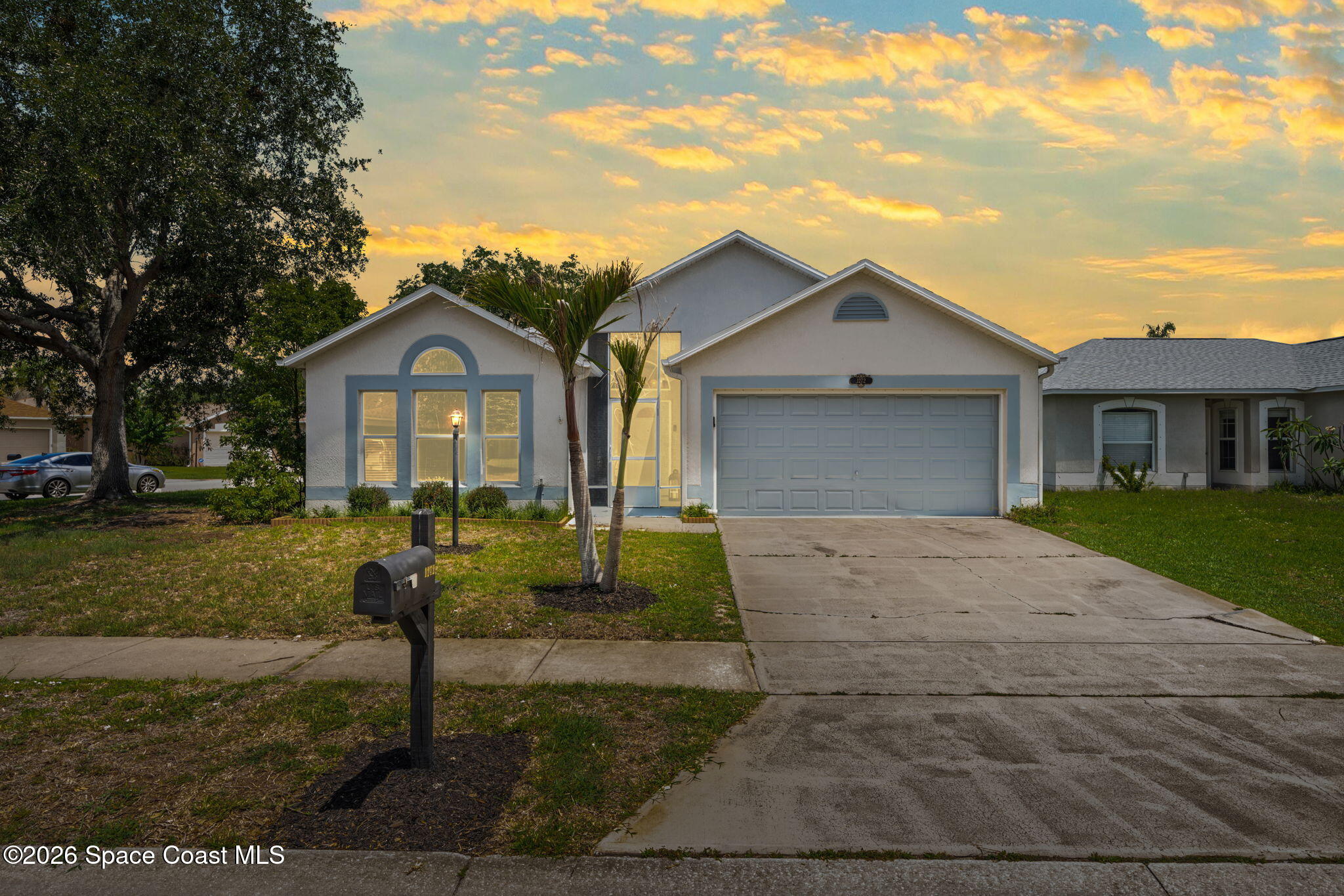 1272 White Oak Circle — photo