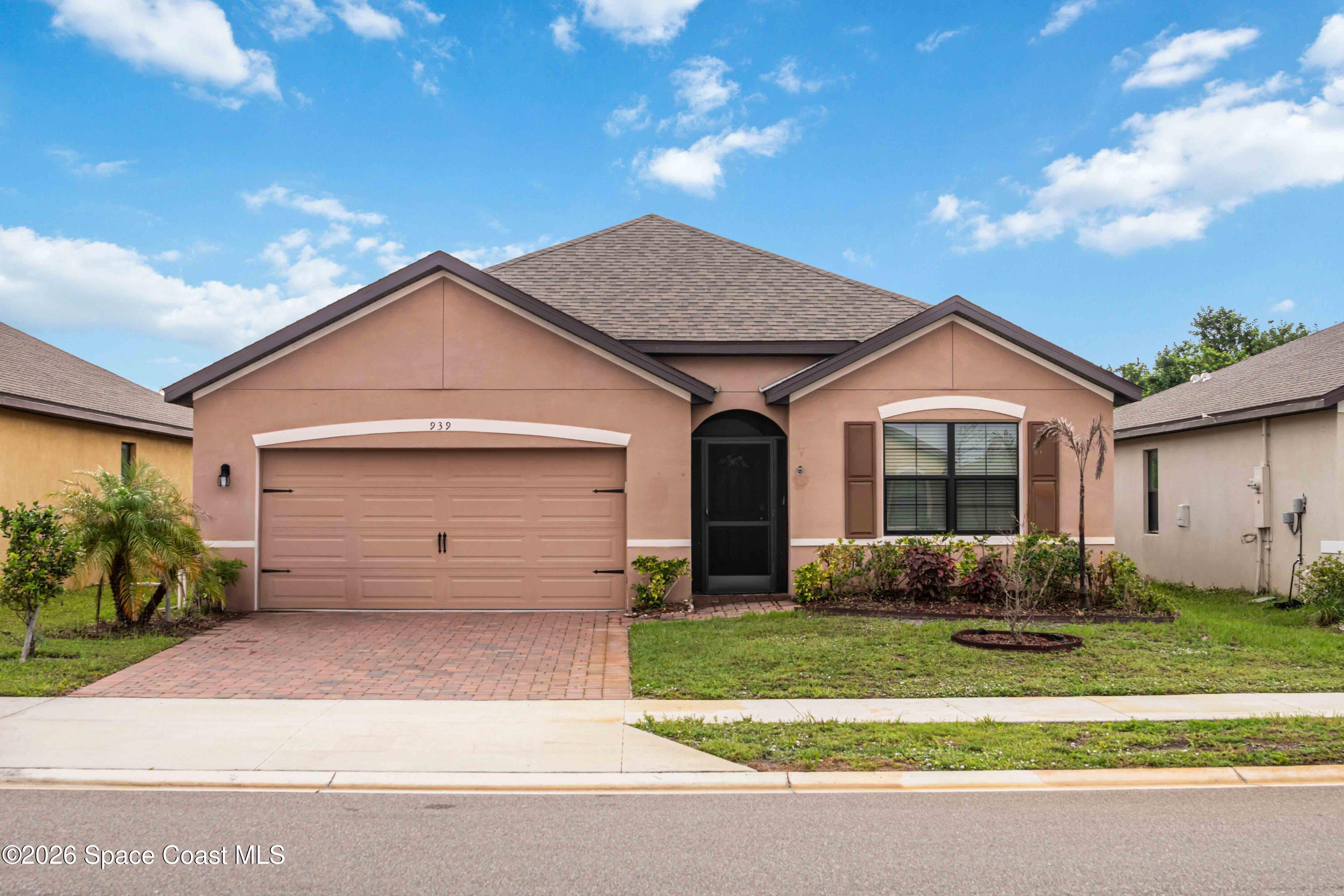 939 Remington Green Drive SE — photo