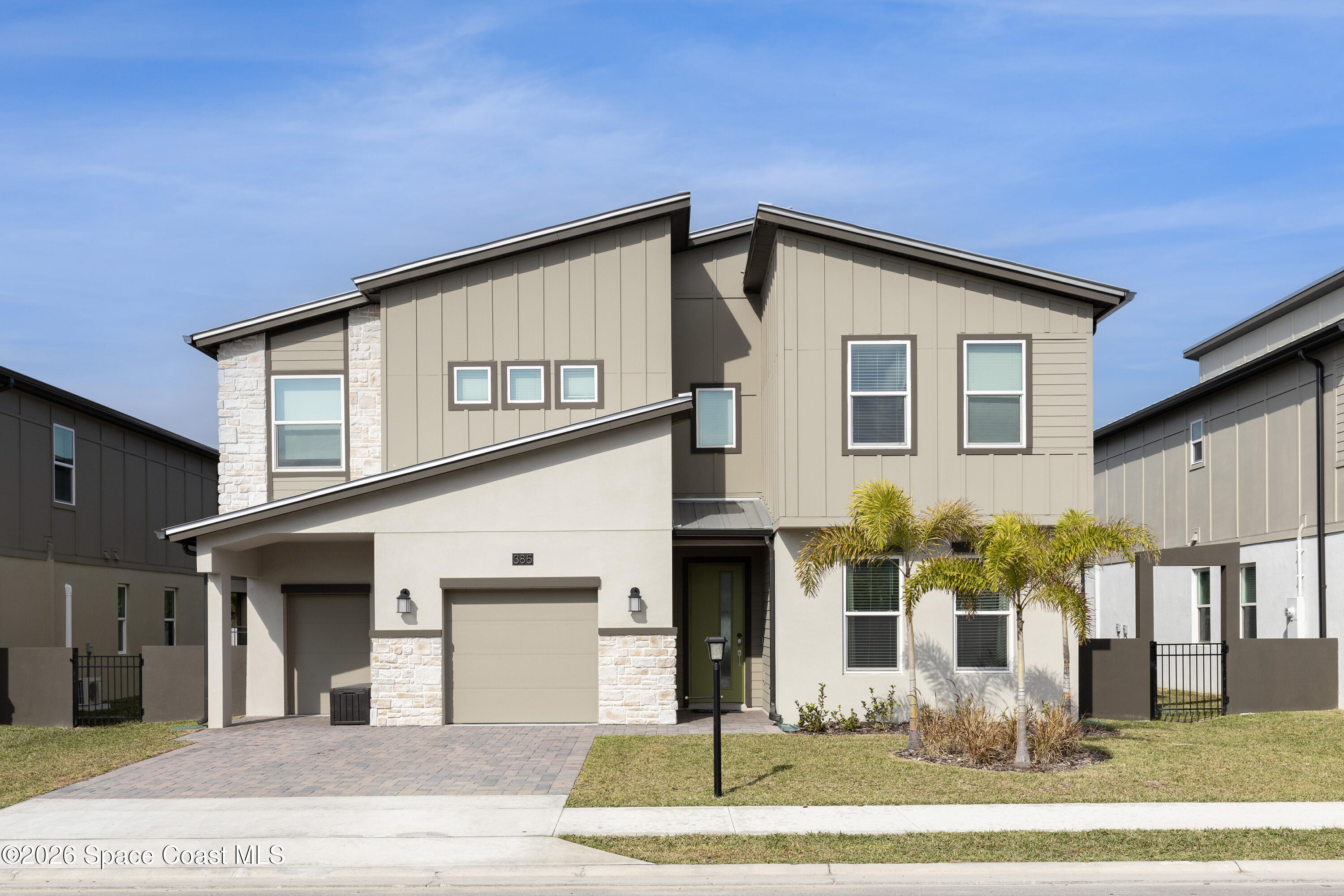 385 Strand Drive — photo