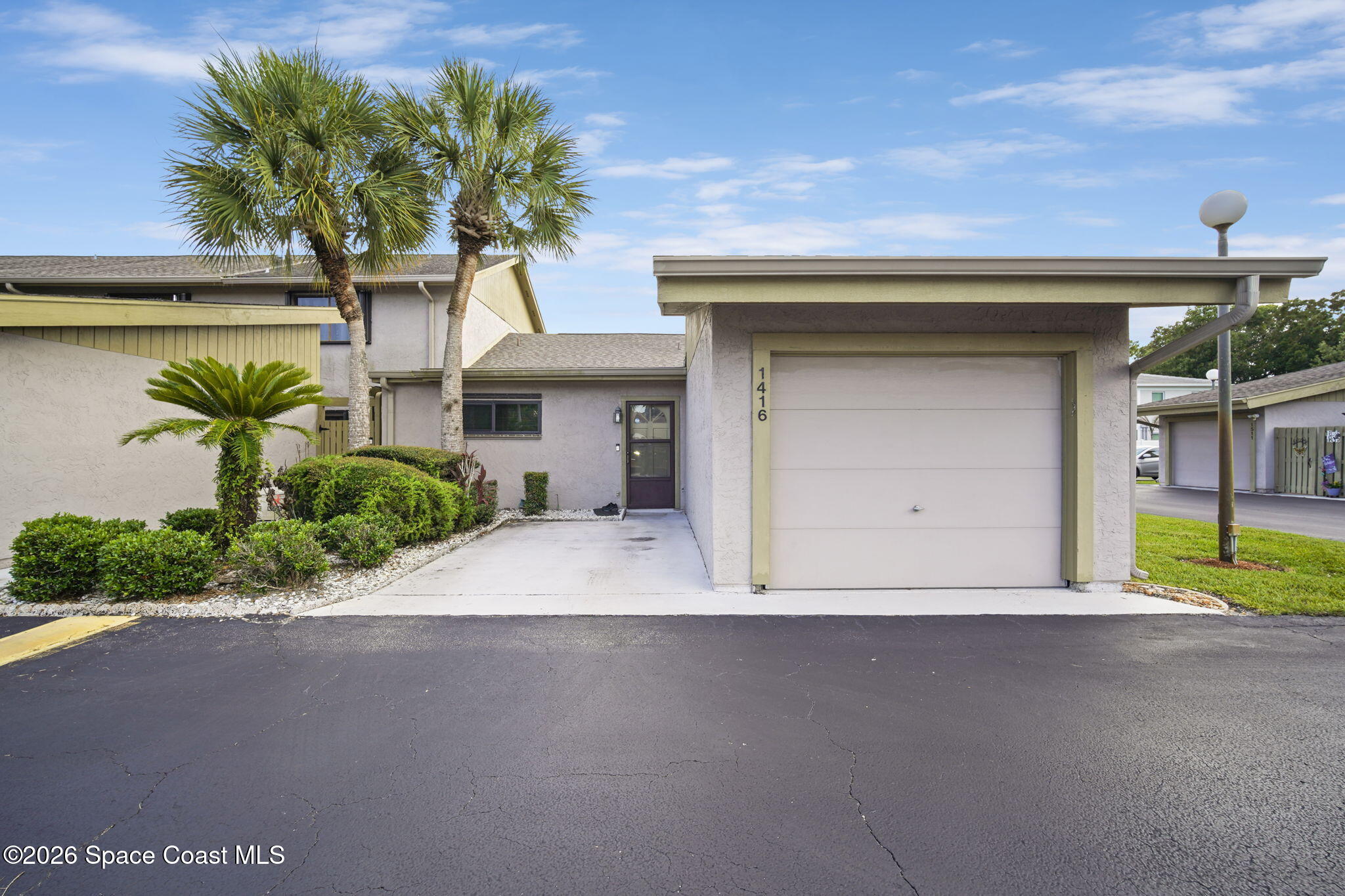 1416 Club Gardens Drive NE — photo