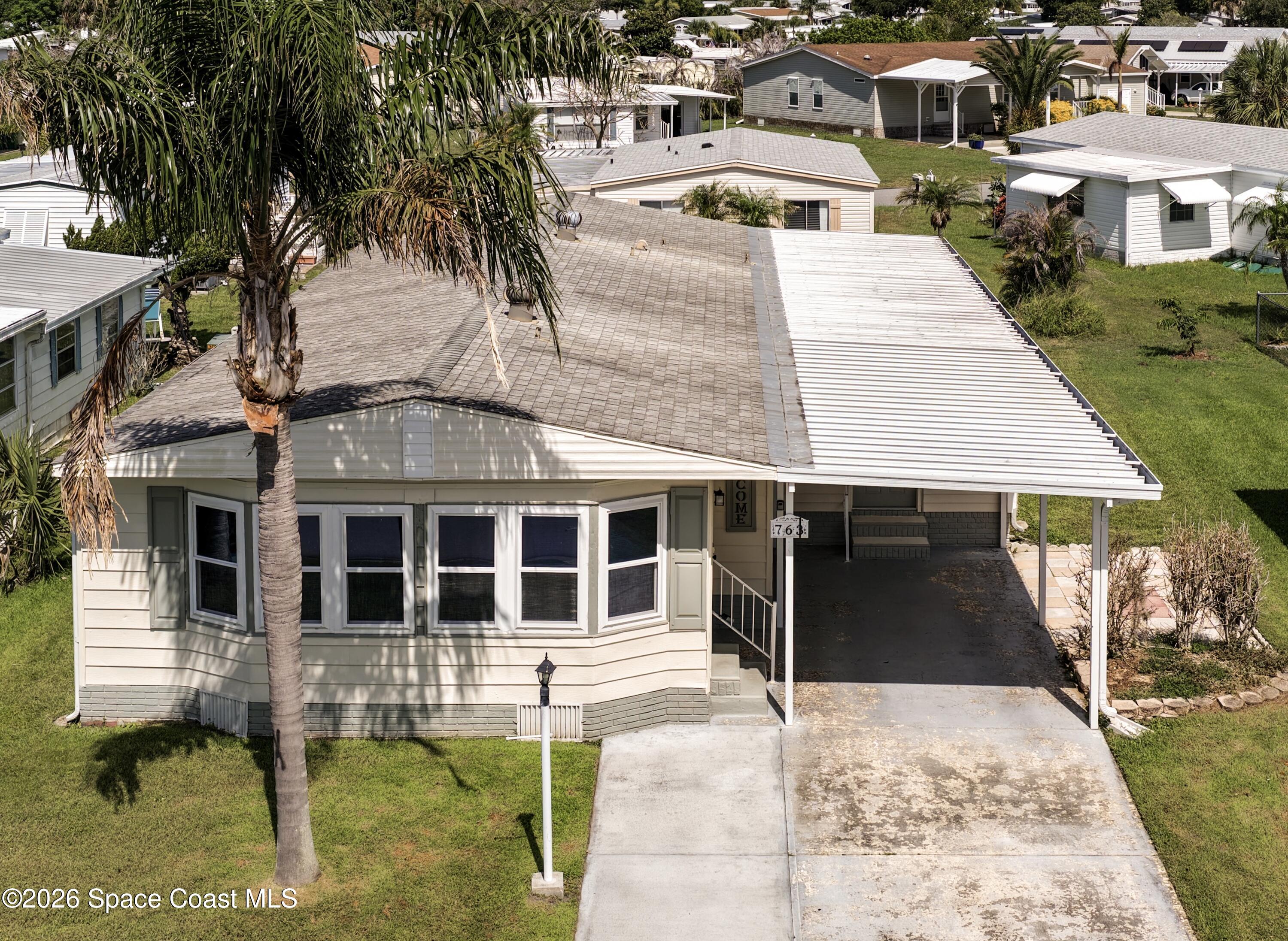 763 Lark Drive — photo