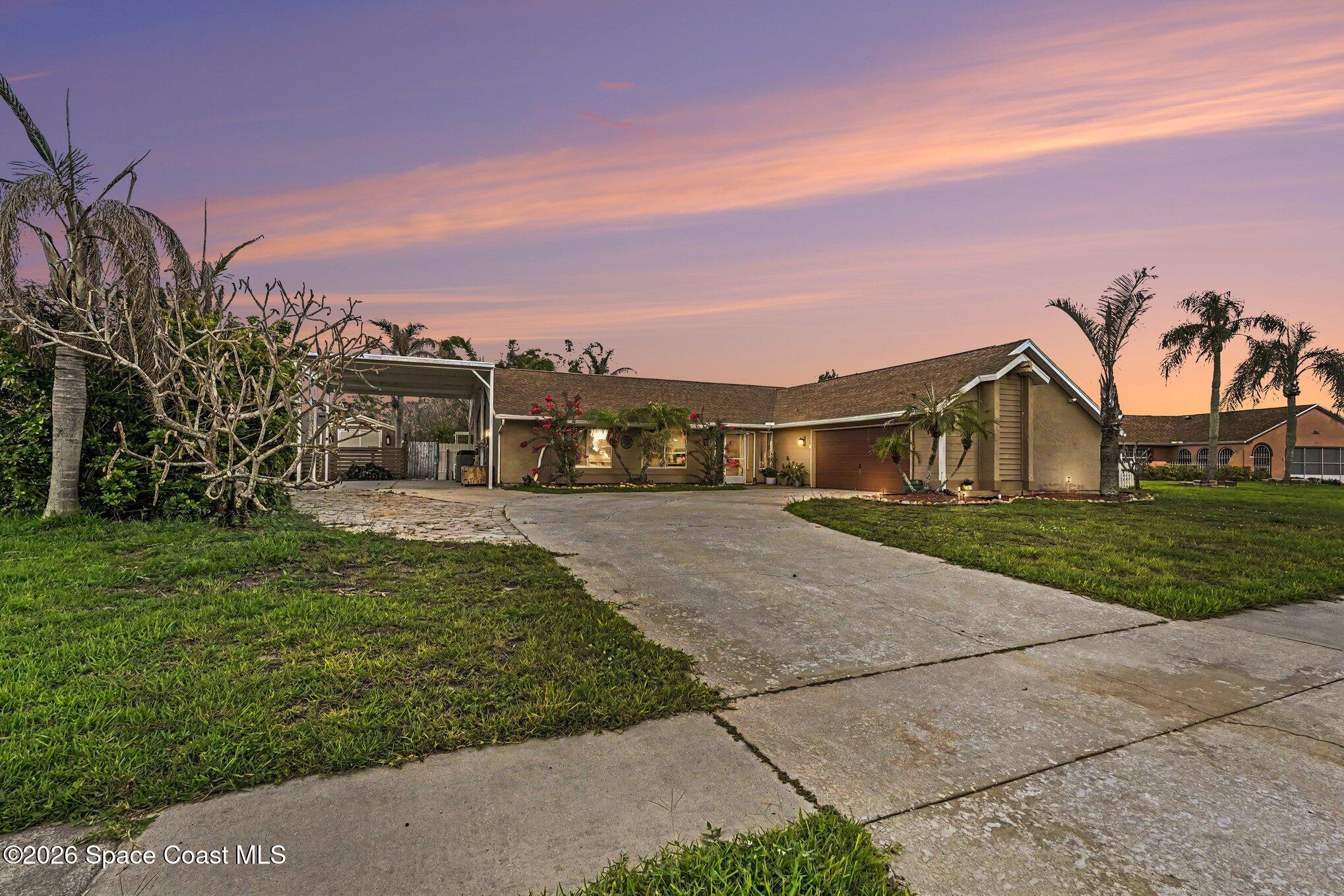 1131 Fairway Court NE — photo