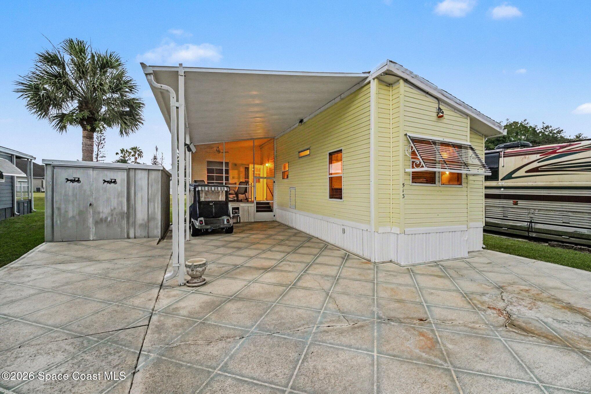 513 Lake Drive — photo