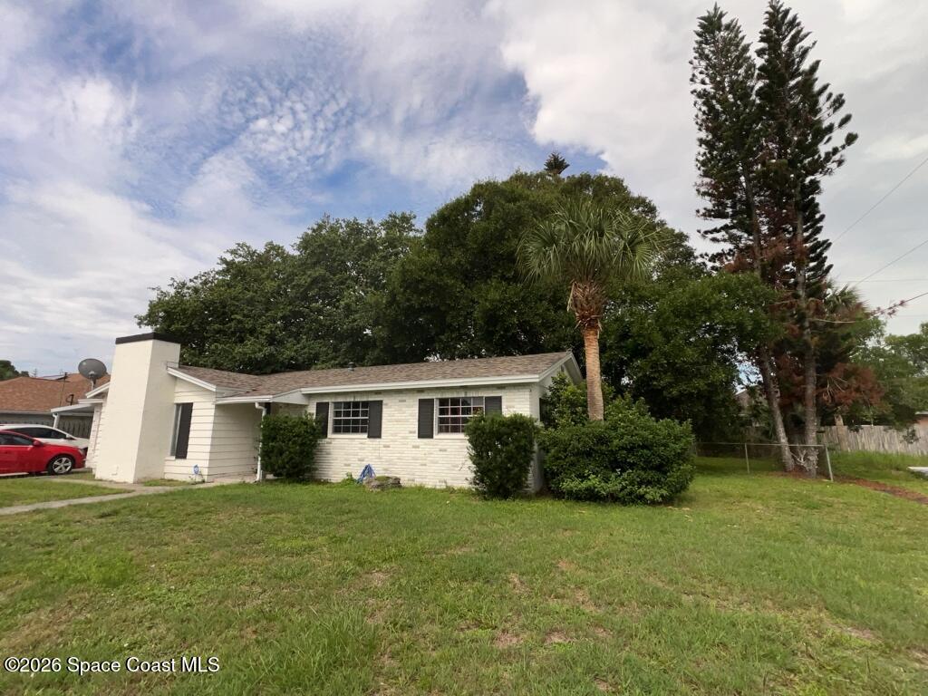 1719 Exeter Drive — photo