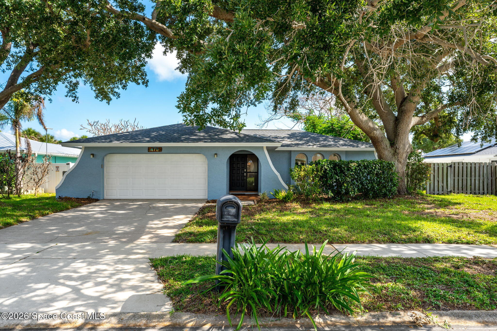 475 E Amherst Circle — photo