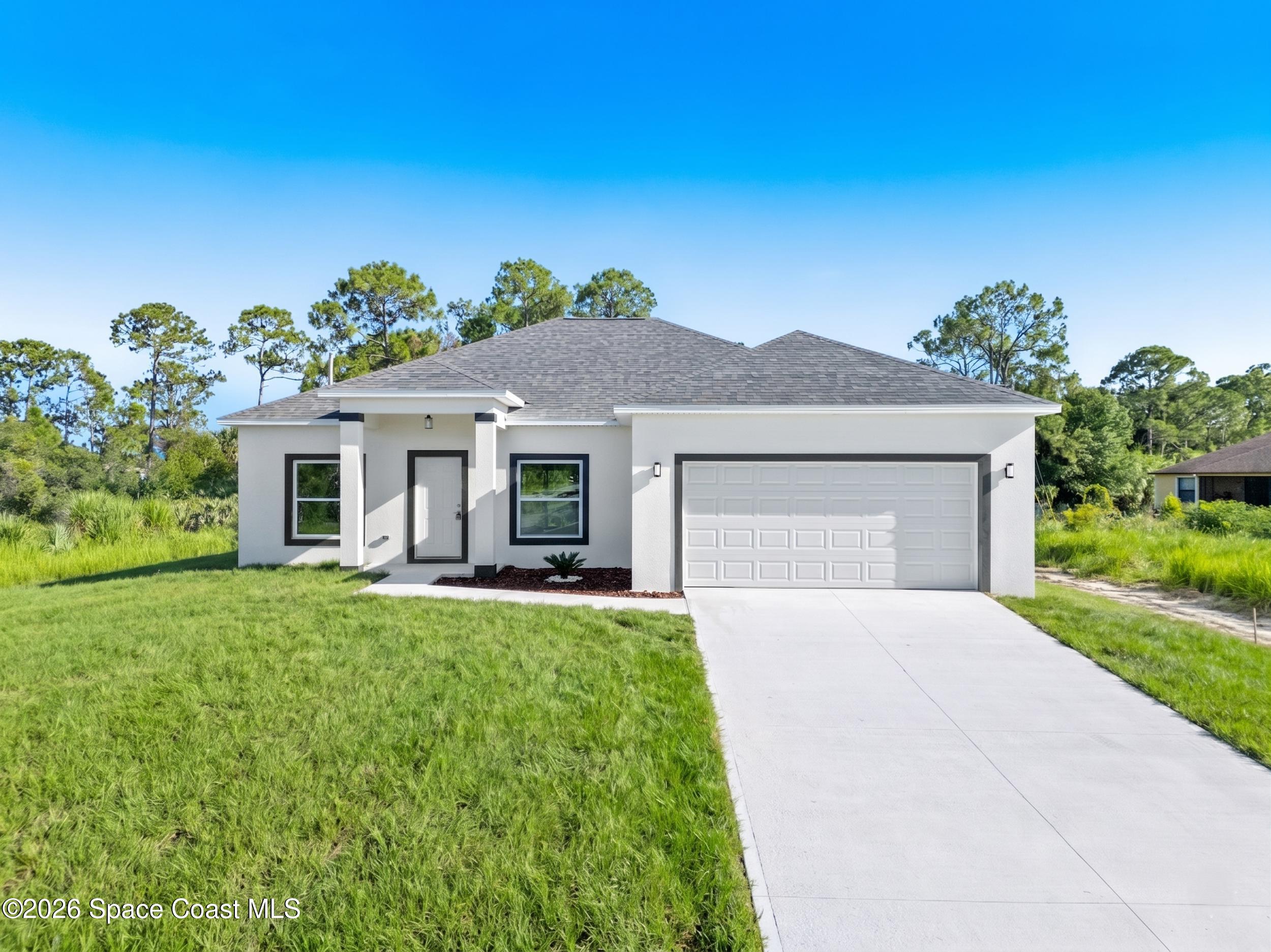 1542 Trojan Street SE — photo