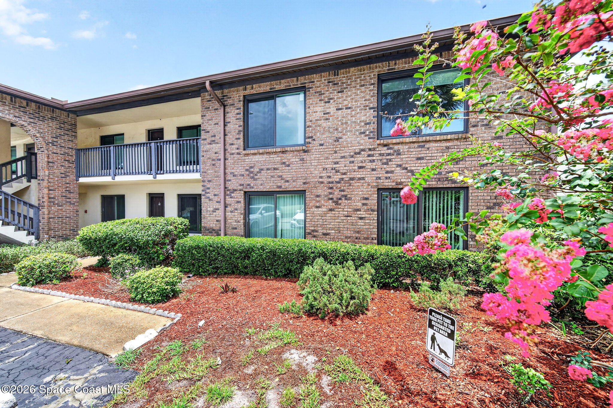 1515 Huntington Lane 428 — photo