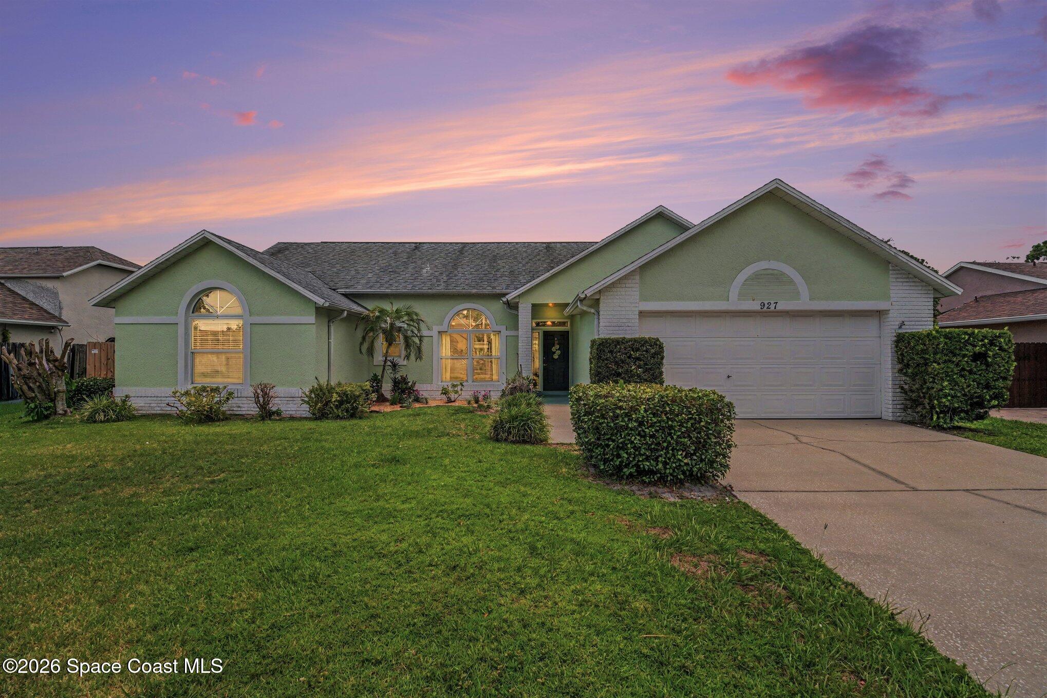 927 Jamestown Drive — photo