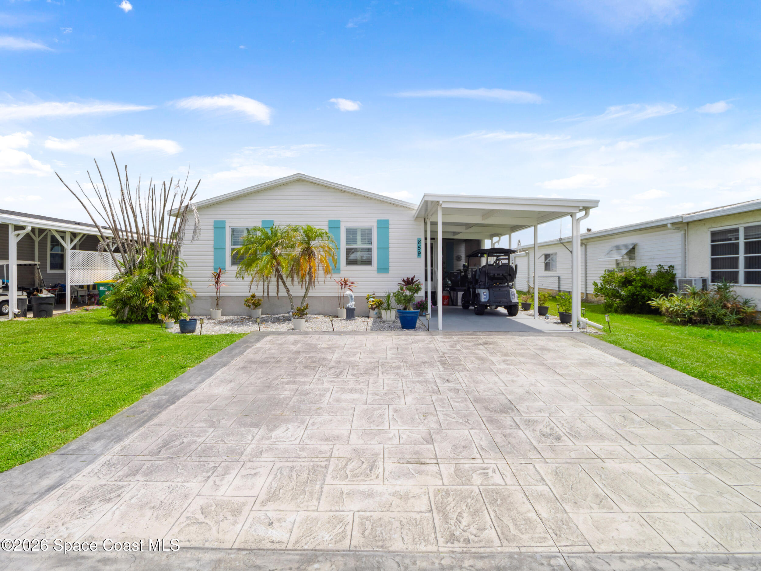 859 Laurel Circle — photo