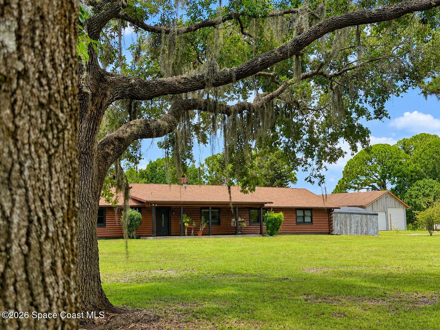 545 Chase Hammock Road — photo