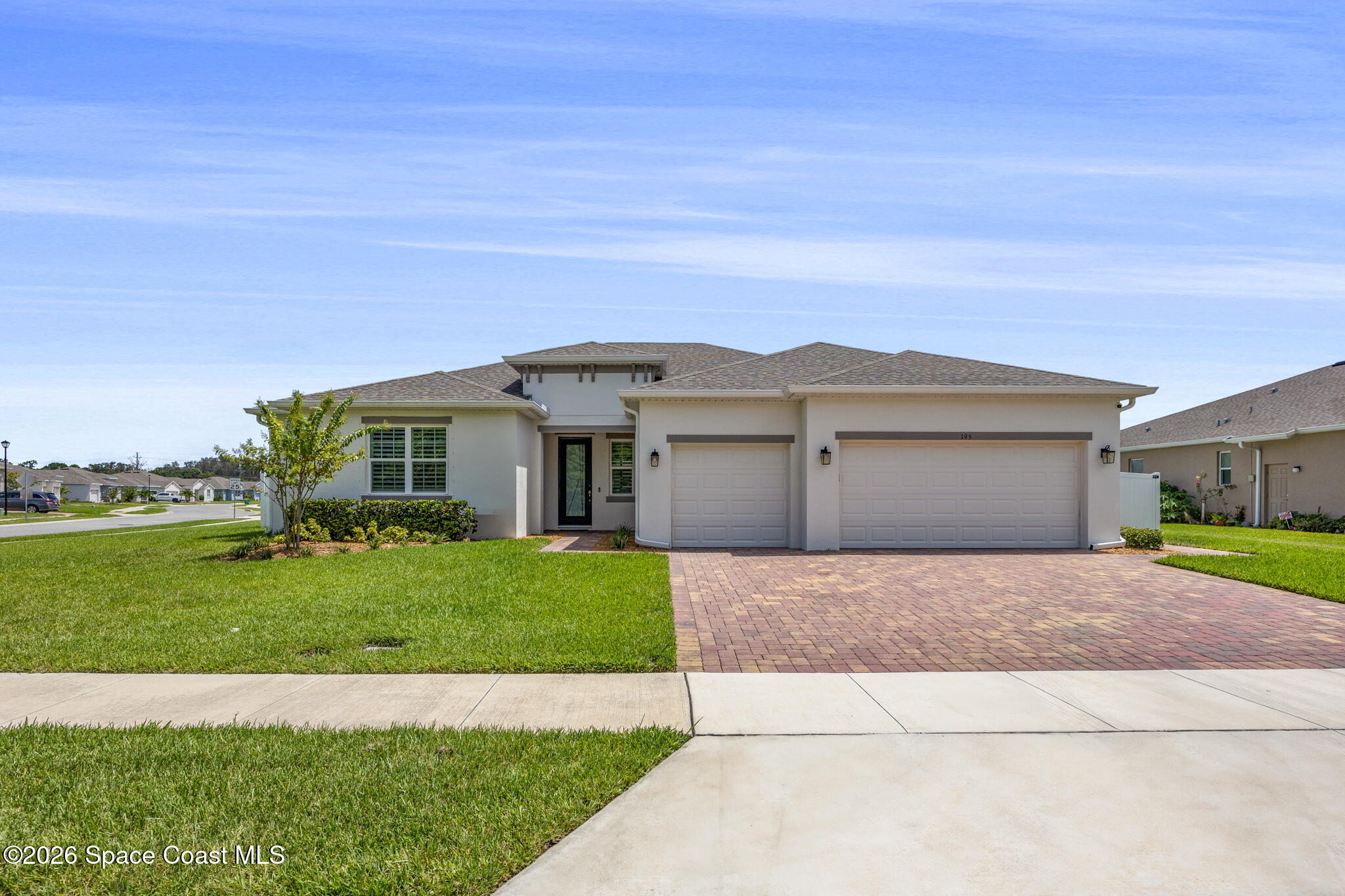 195 Loymer Circle — photo