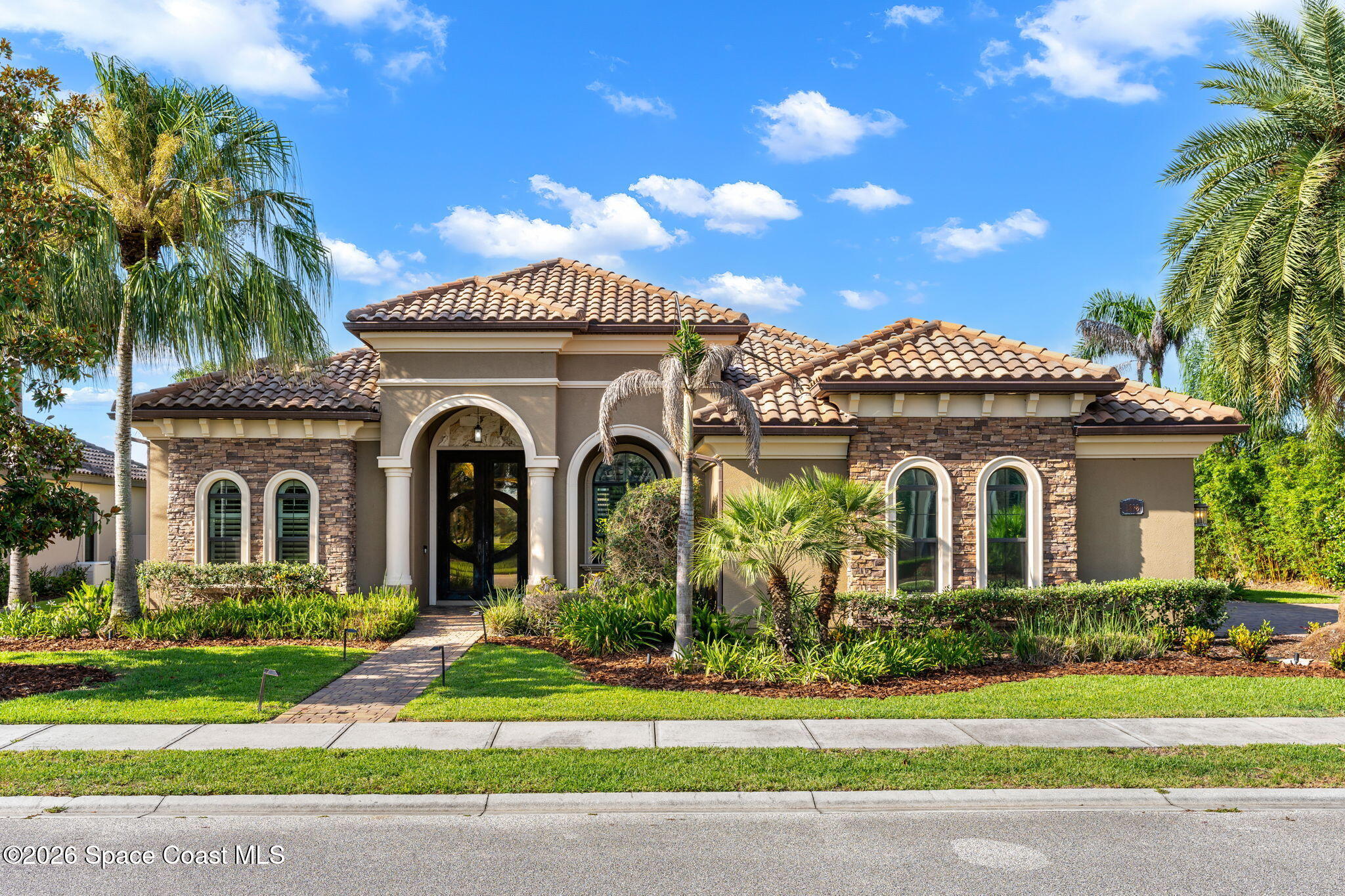 2898 Wyndham Way — photo