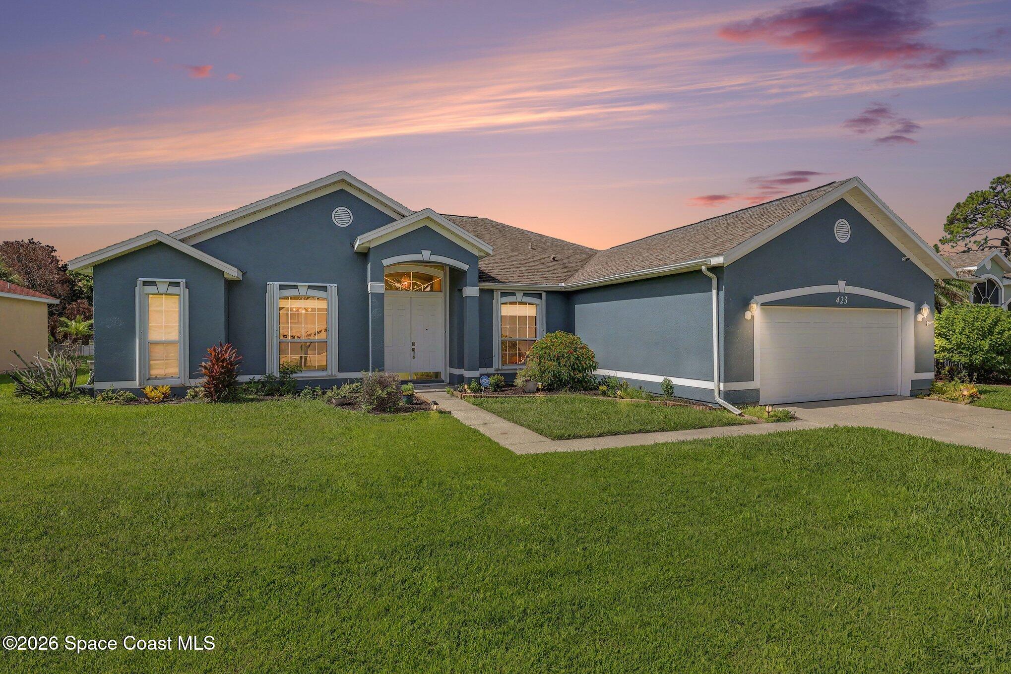 423 Stonehenge Circle — photo