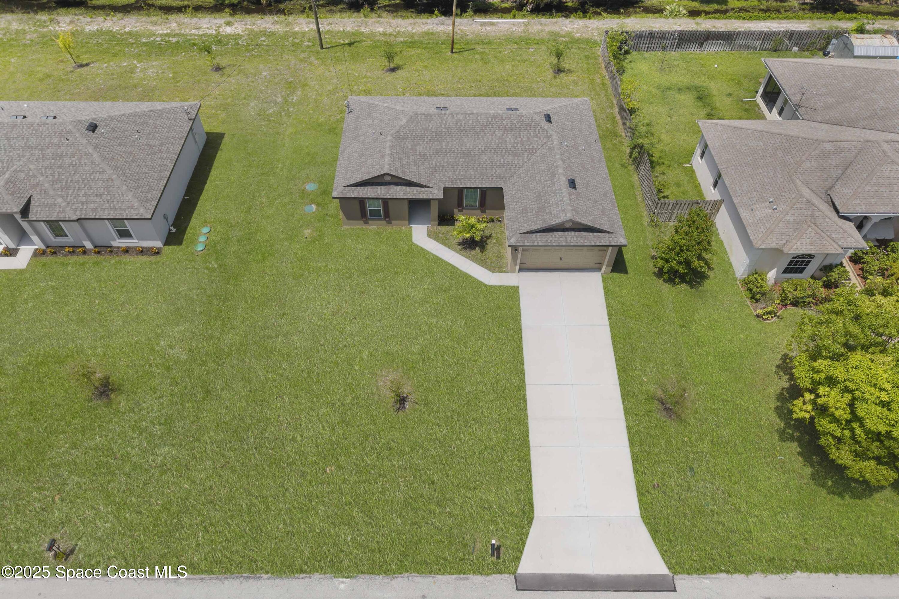 1141 Salina Street SE — photo