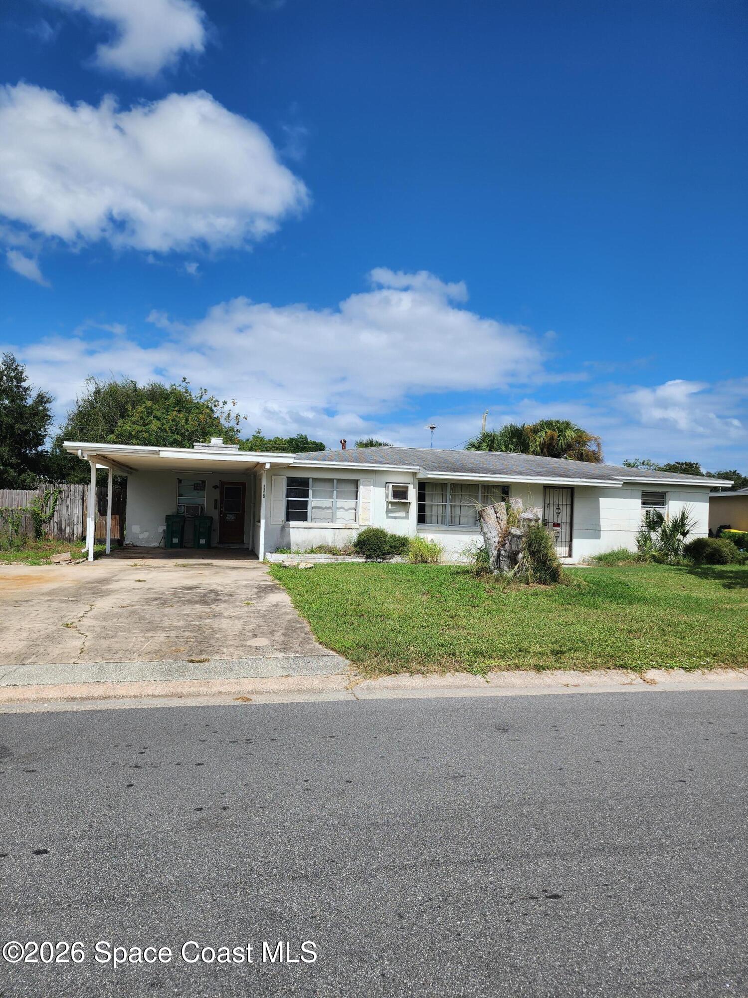 1104 W Highland Drive — photo