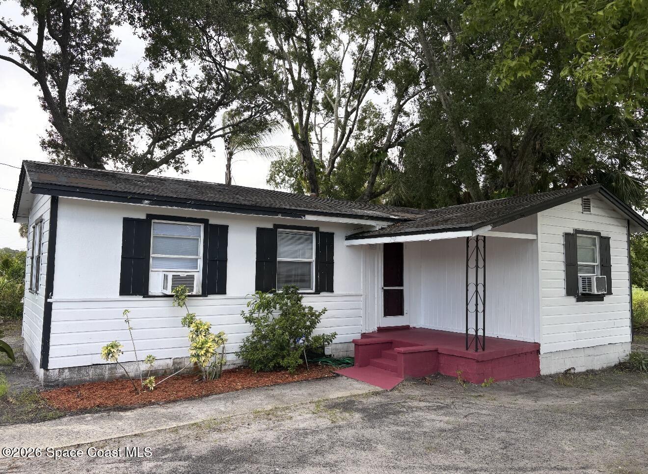 802 Wager Avenue — photo