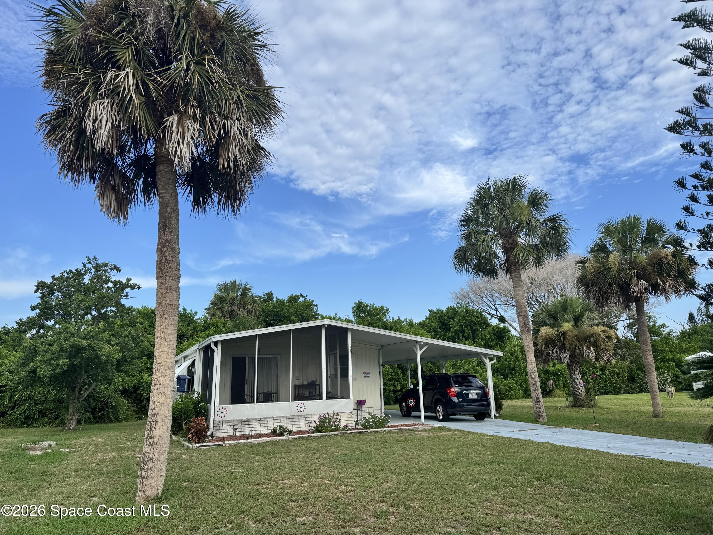 7590 Blackhawk Road — photo