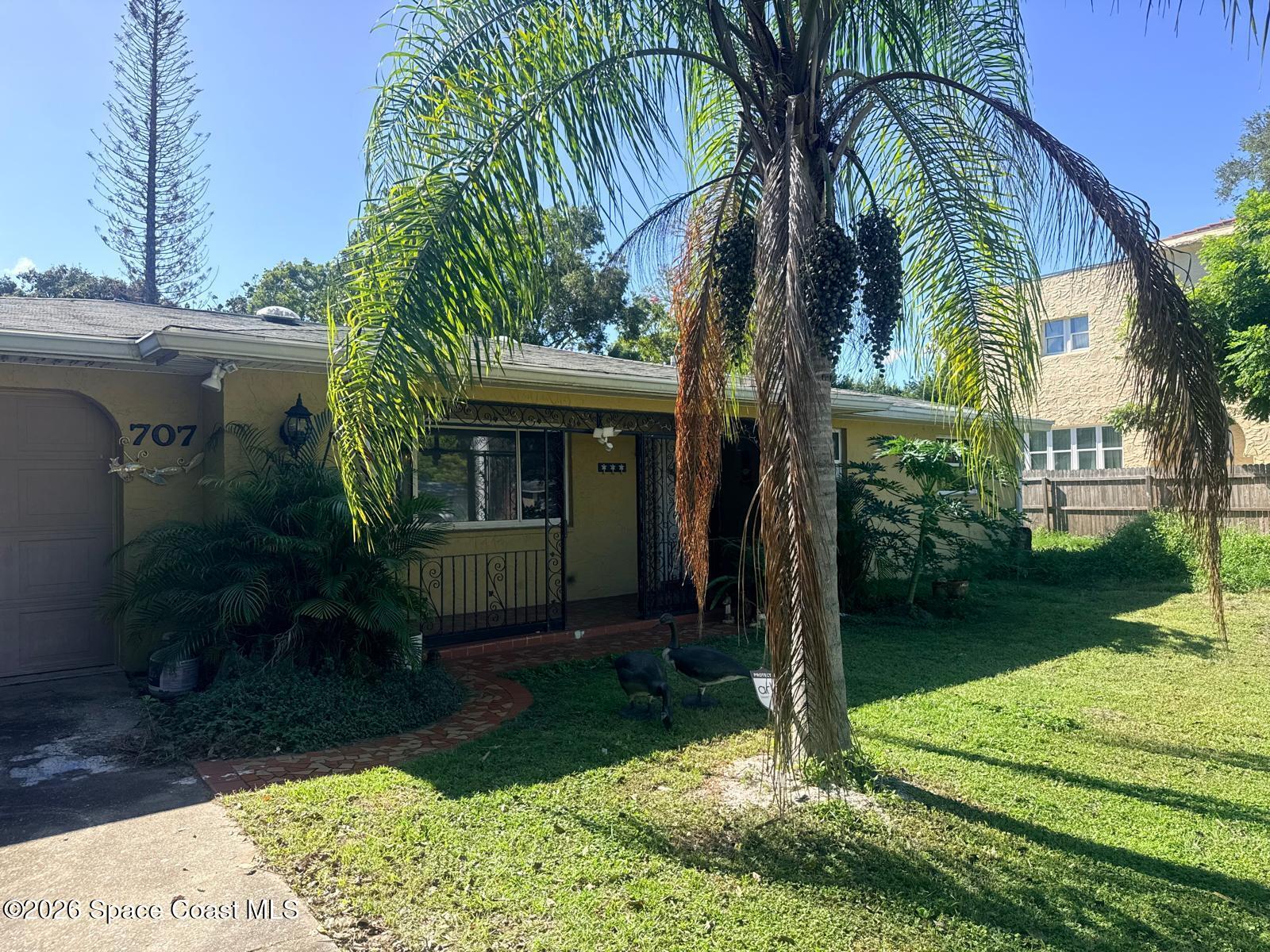707 Ridge Boulevard — photo