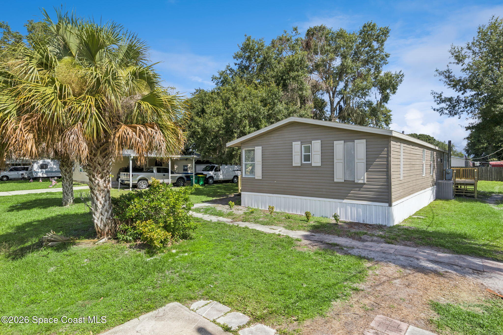 5038 Cambridge Drive — photo