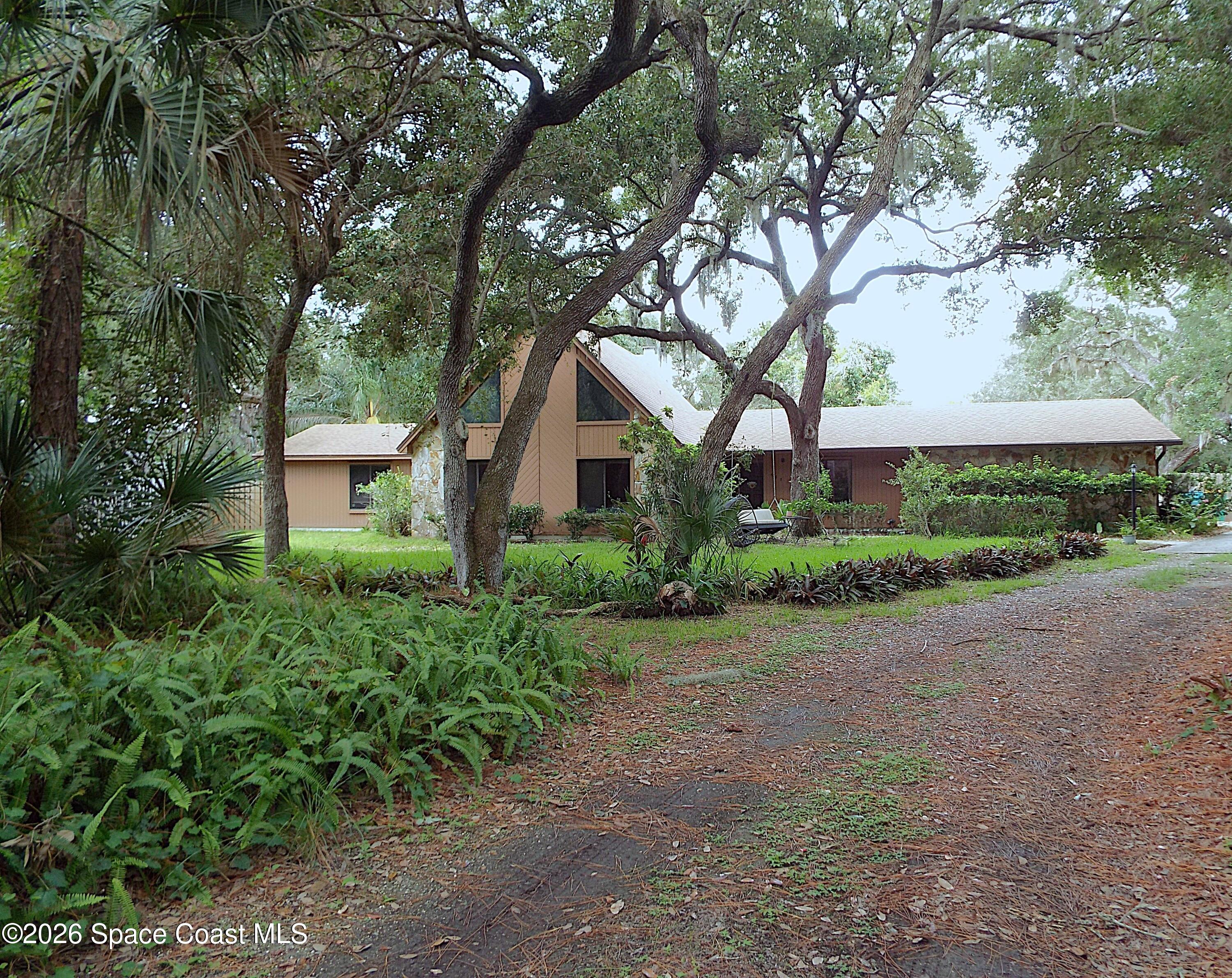 685 Carambola Drive — photo