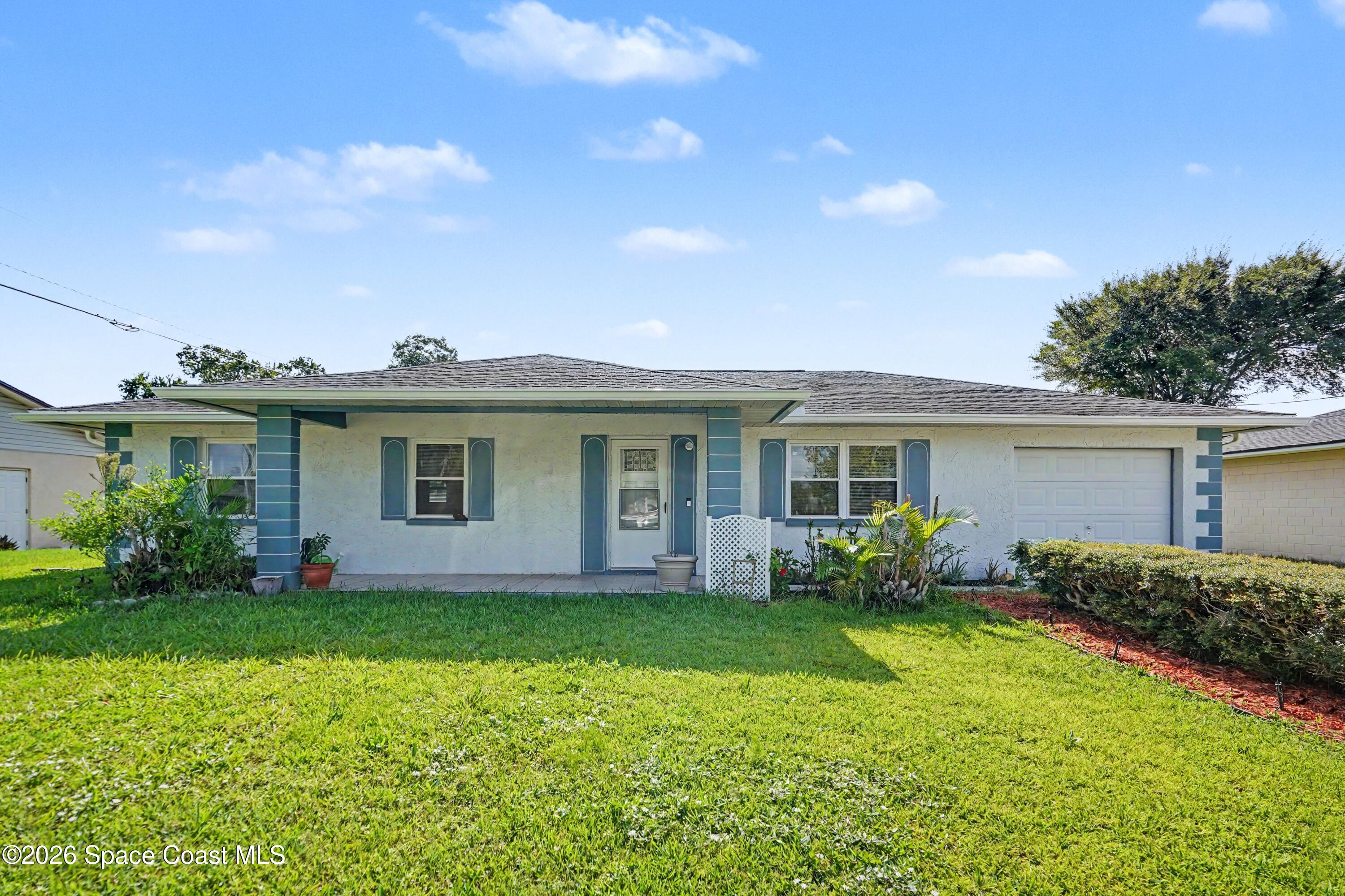 886 Barris Lane — photo