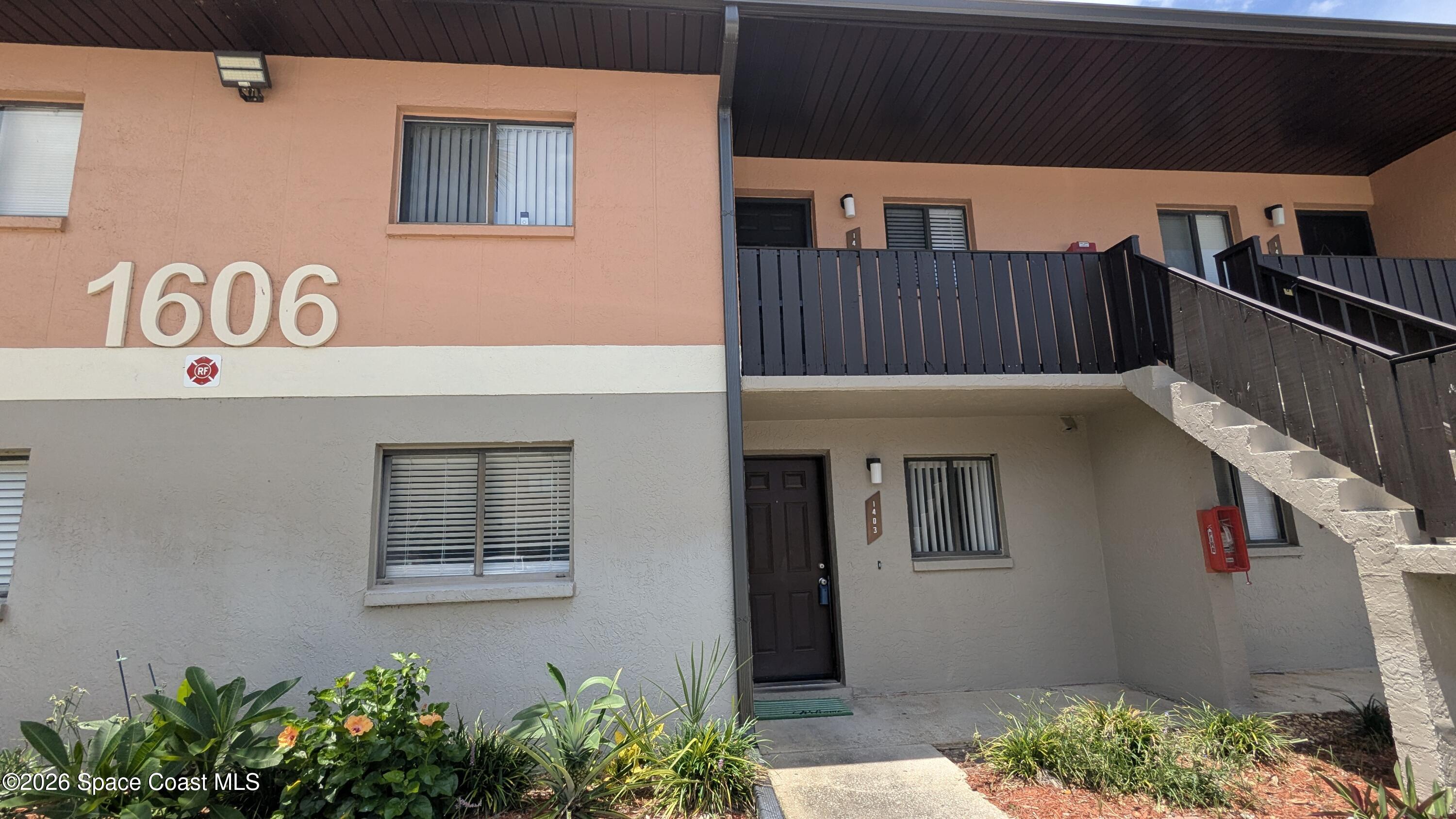 1606 University Lane 1403 — photo