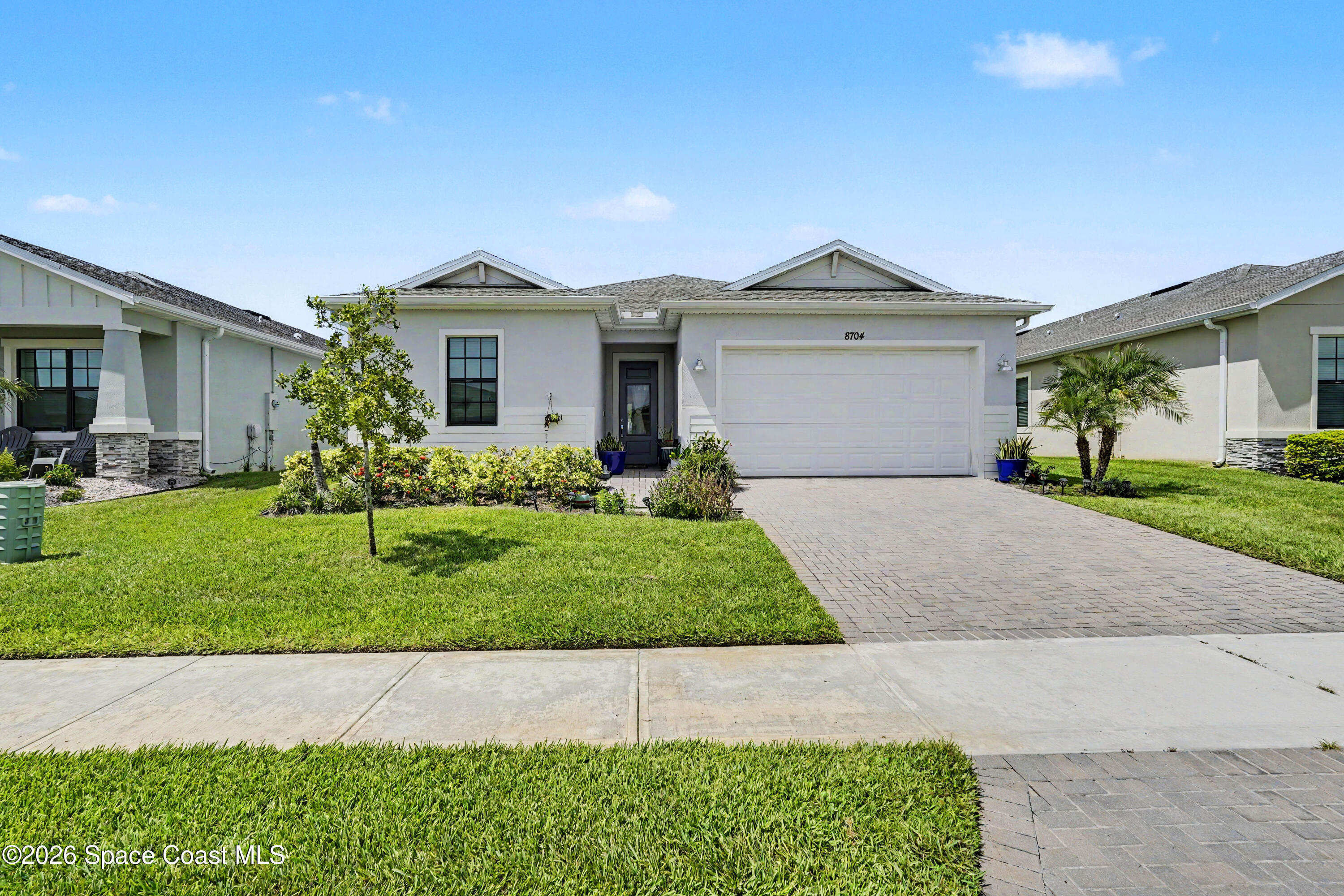 8704 Alister Drive — photo