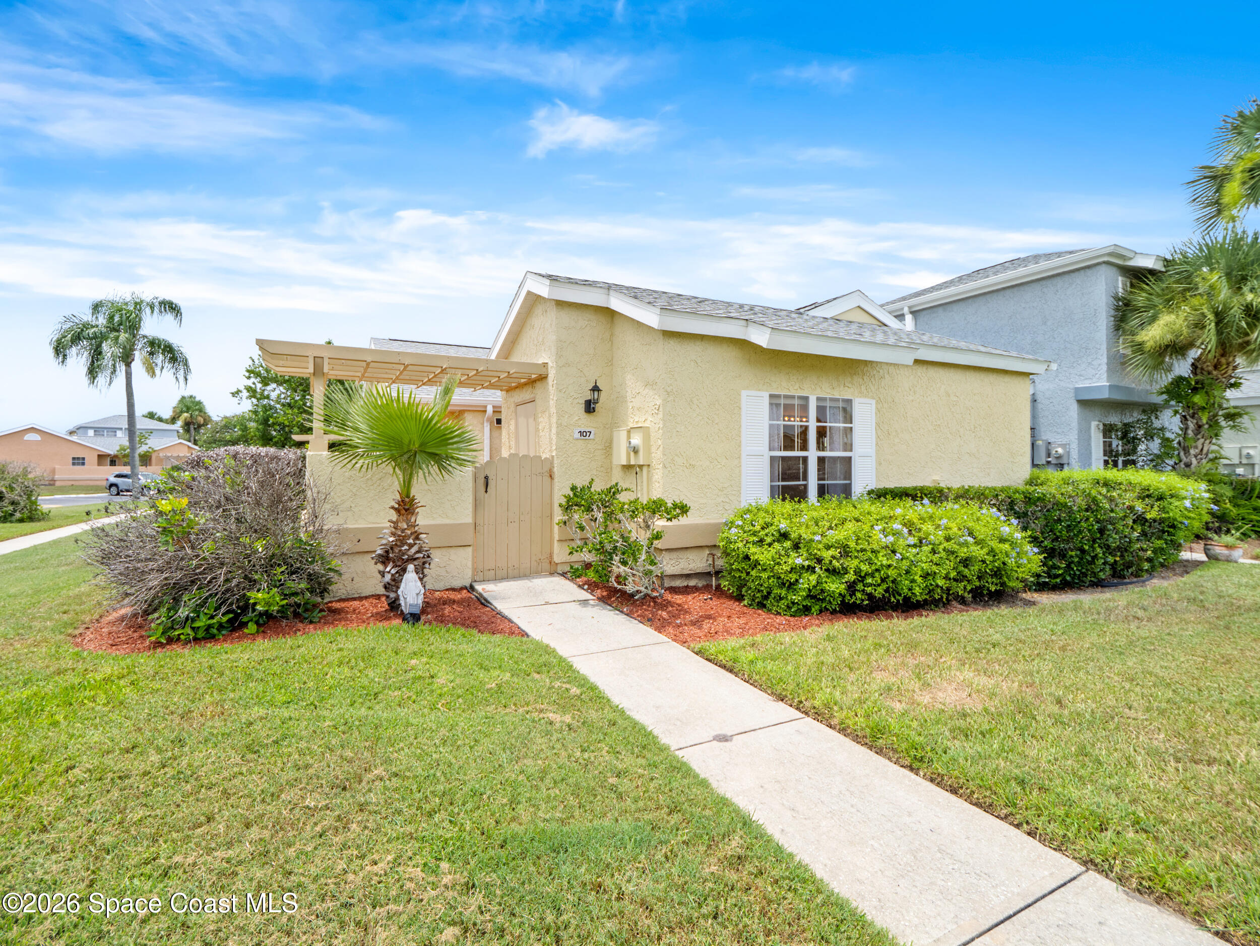 1445 Malibu Circle NE 107 — photo