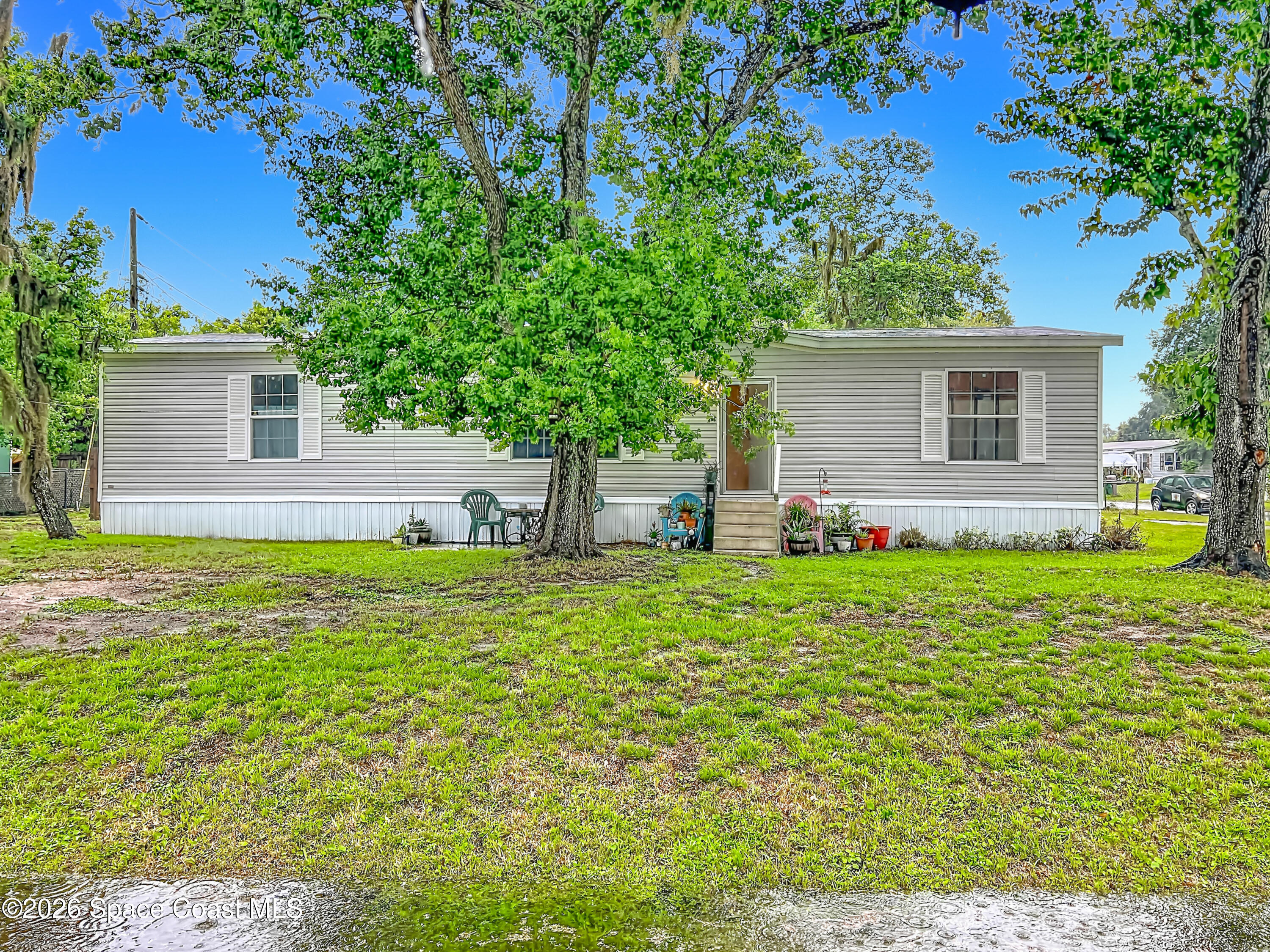 315 Nice Court — photo