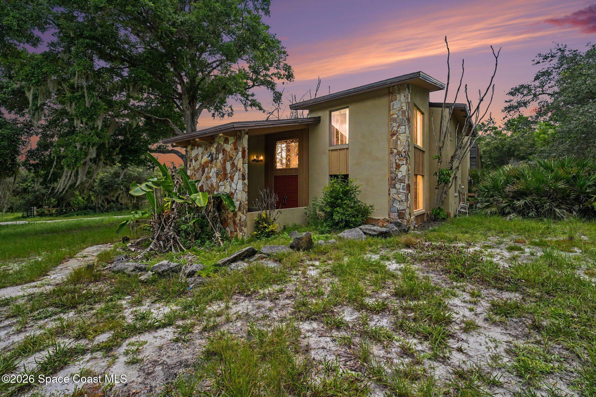 1320 S Carpenter Road — photo