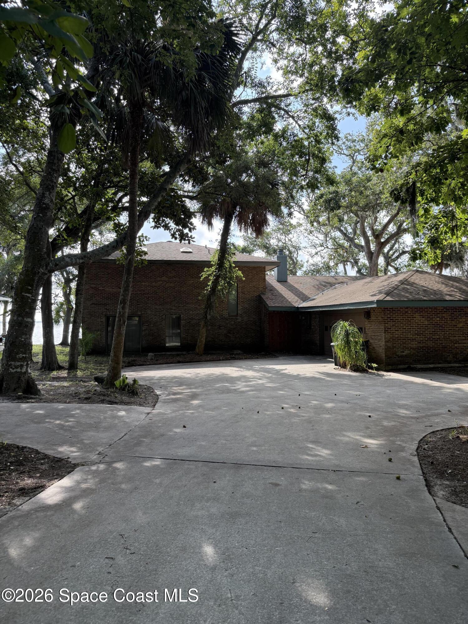 6855 Riveredge Drive — photo