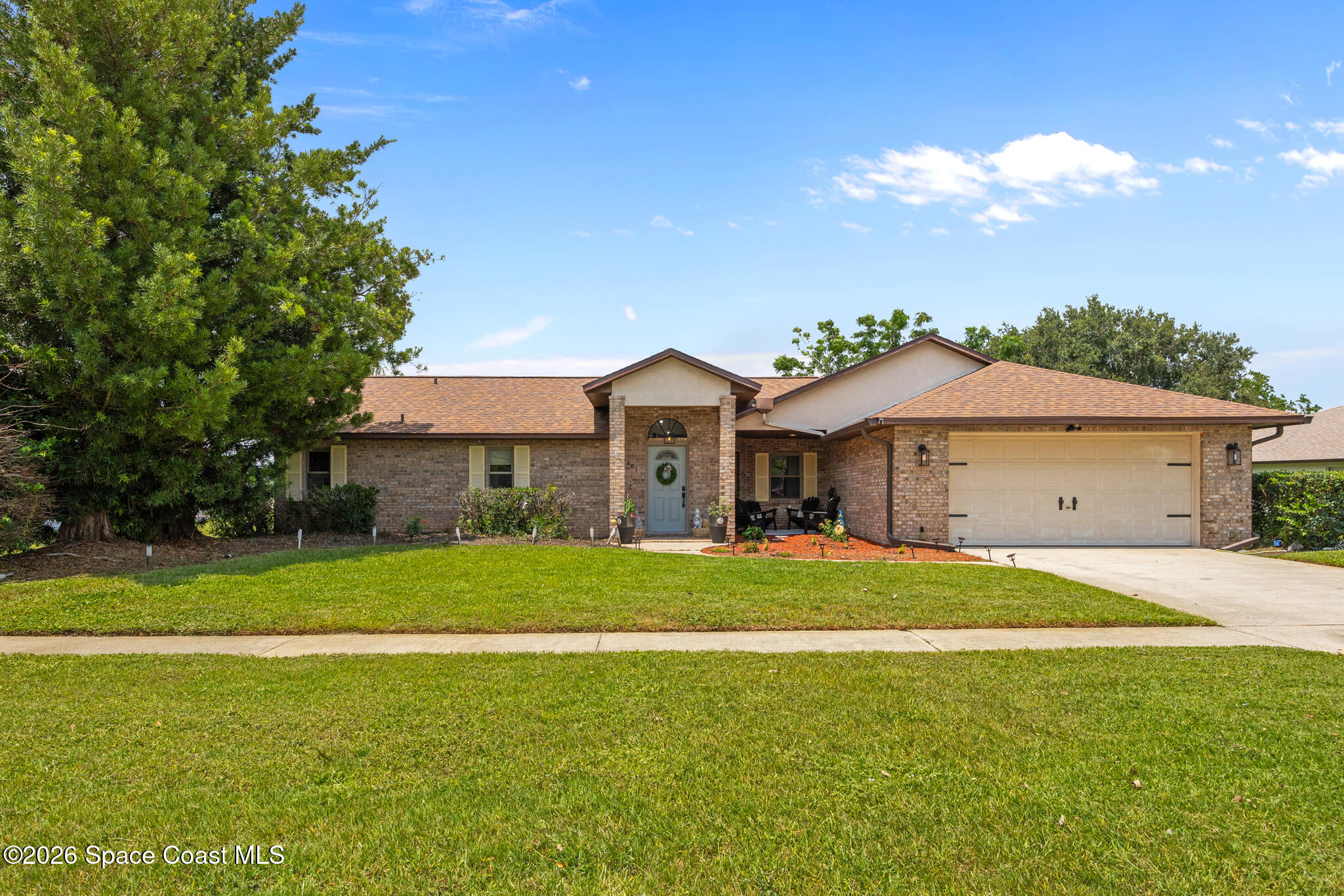 1467 Country Club Drive NE — photo