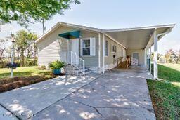 701 Lark Drive — photo