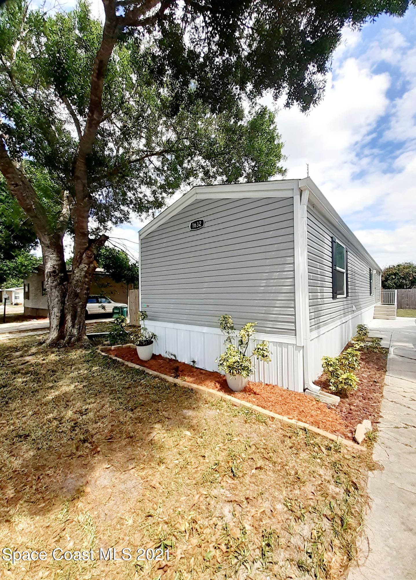 1632 Ridge Drive — photo