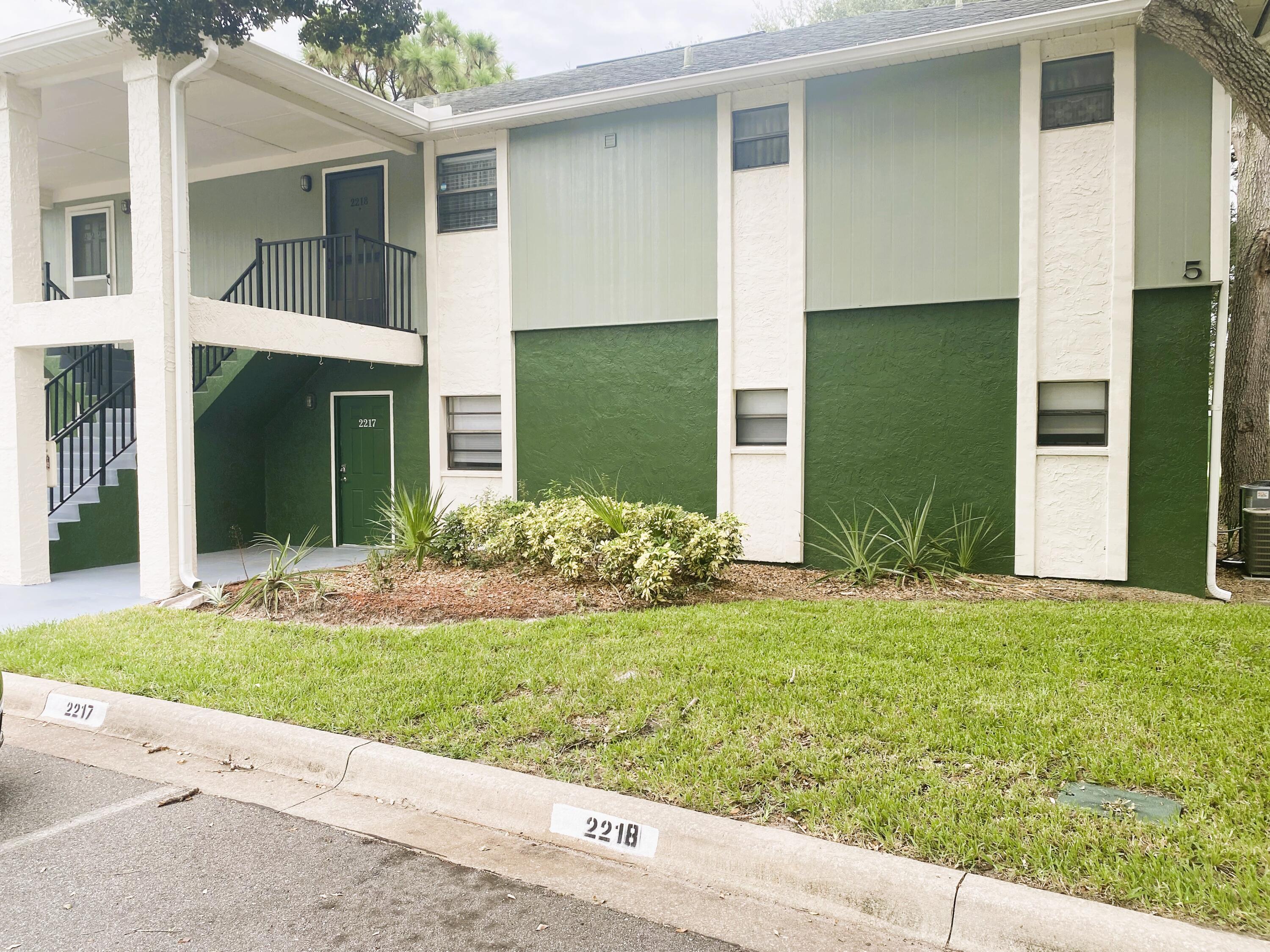 2217 Flower Tree Circle — photo
