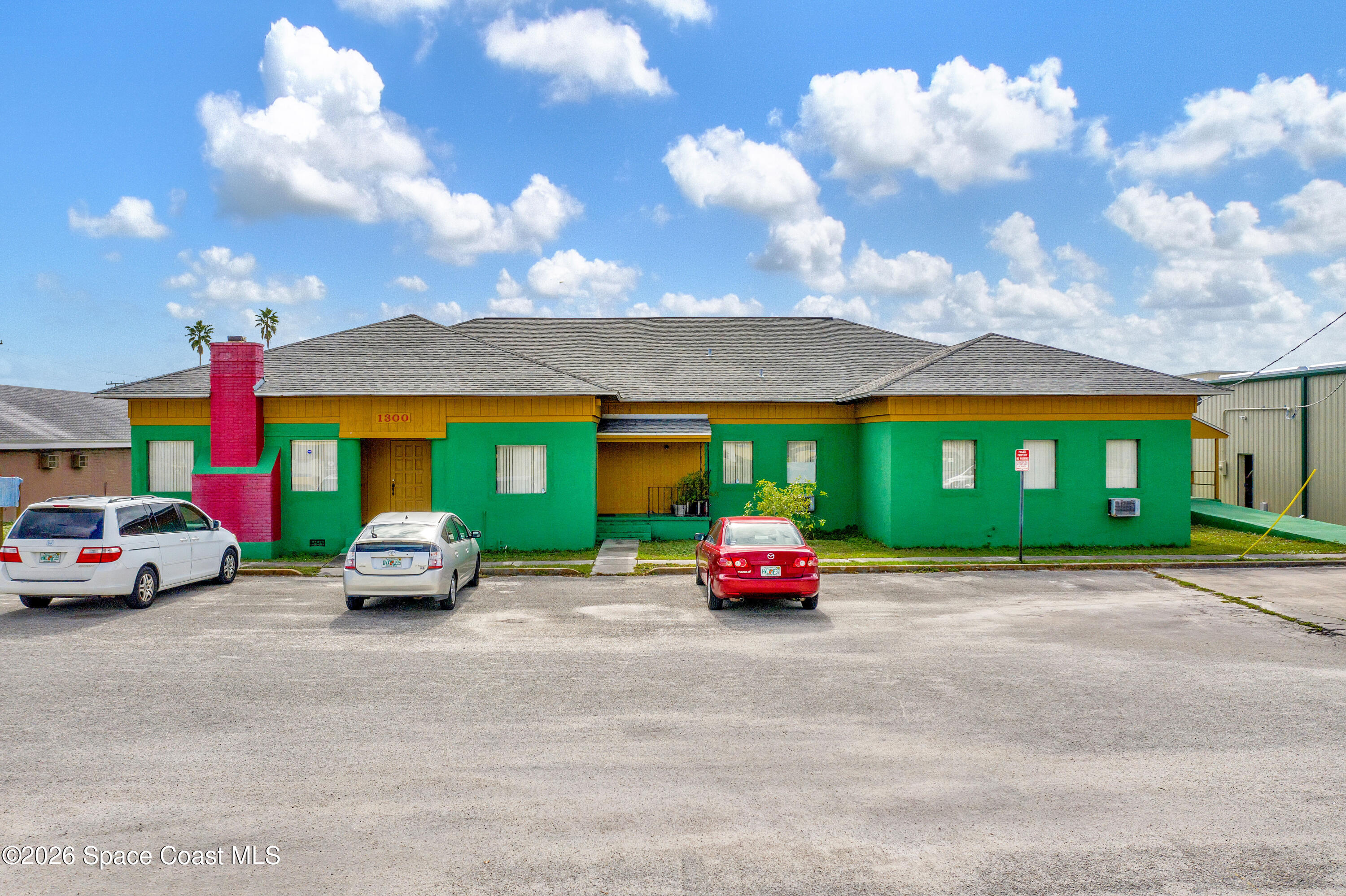 1300 S Harbor City Boulevard — photo