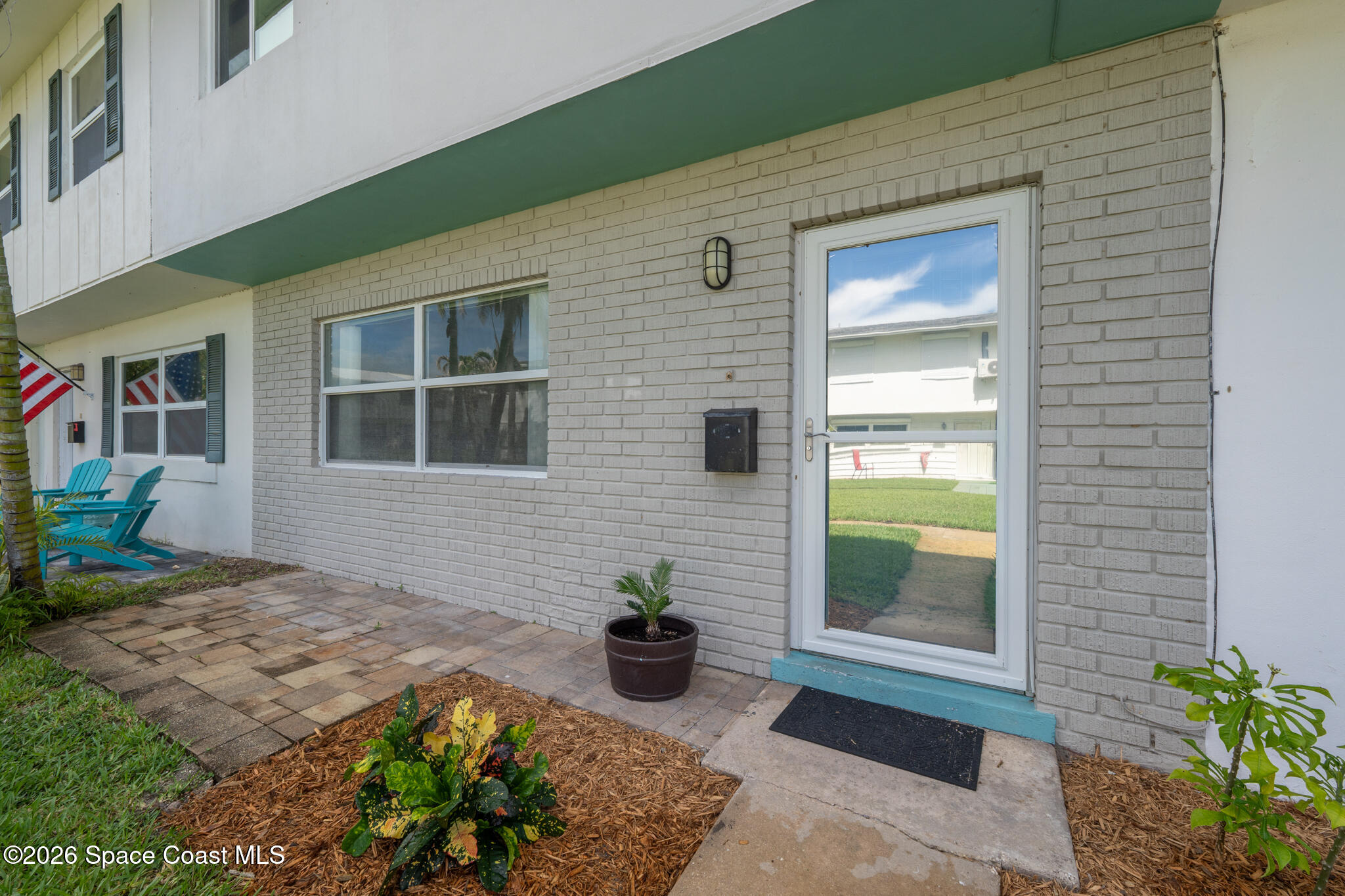 16 Adams Court — photo