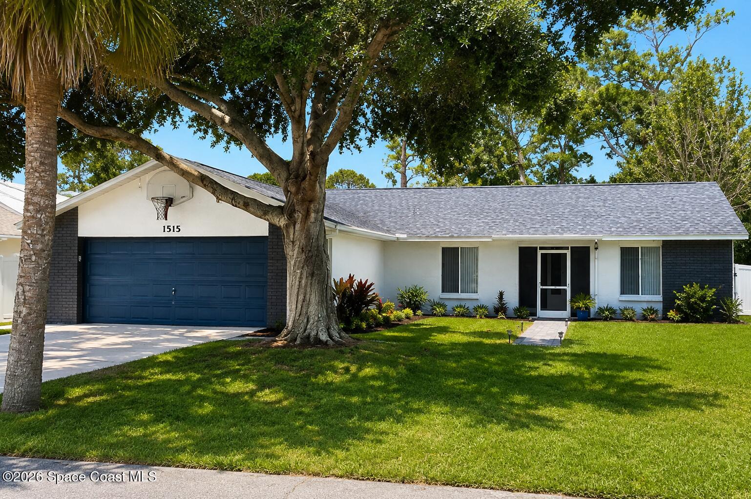 1515 Carmen Street — photo