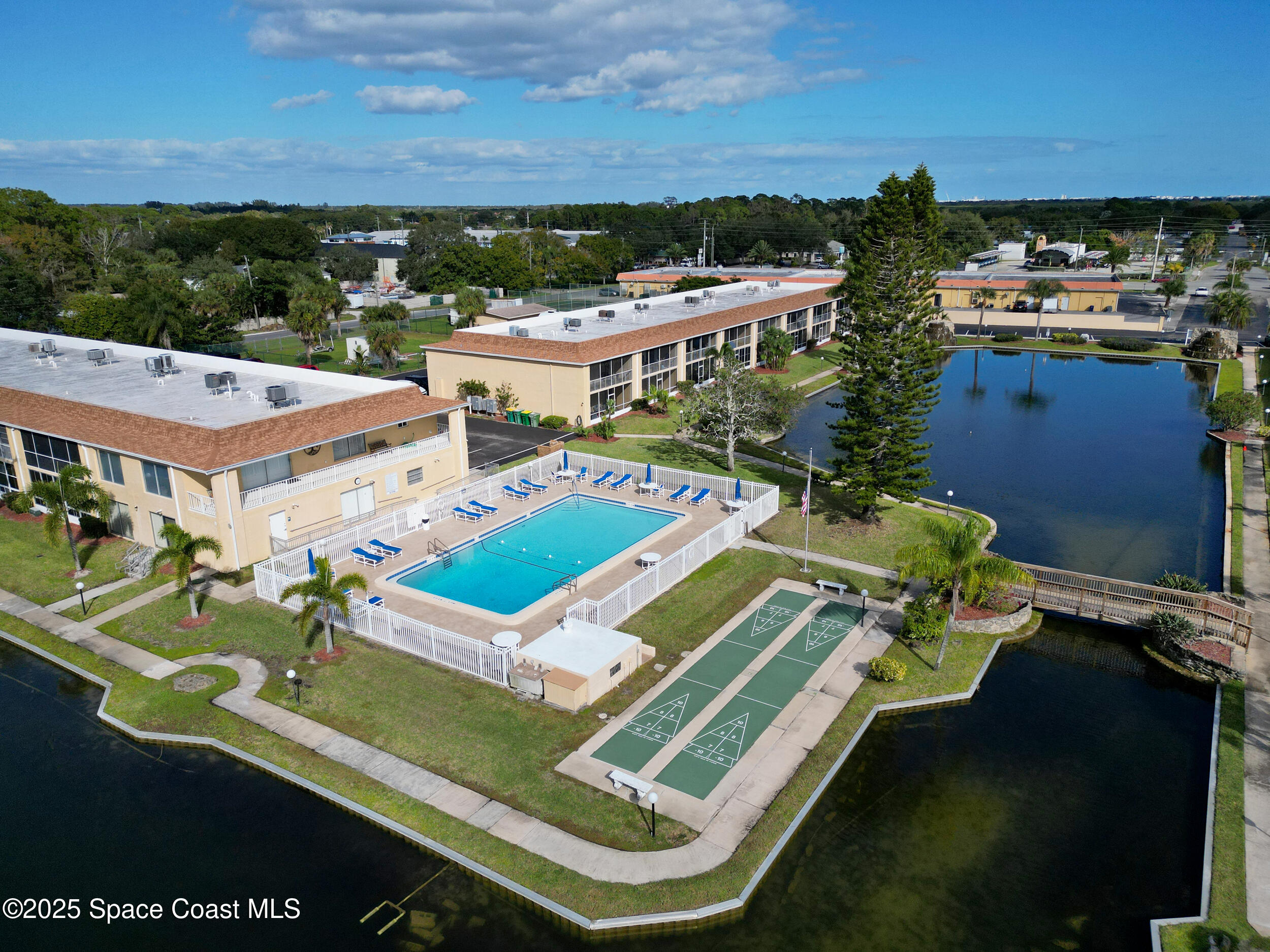 2135 N Courtenay Parkway 236 — photo