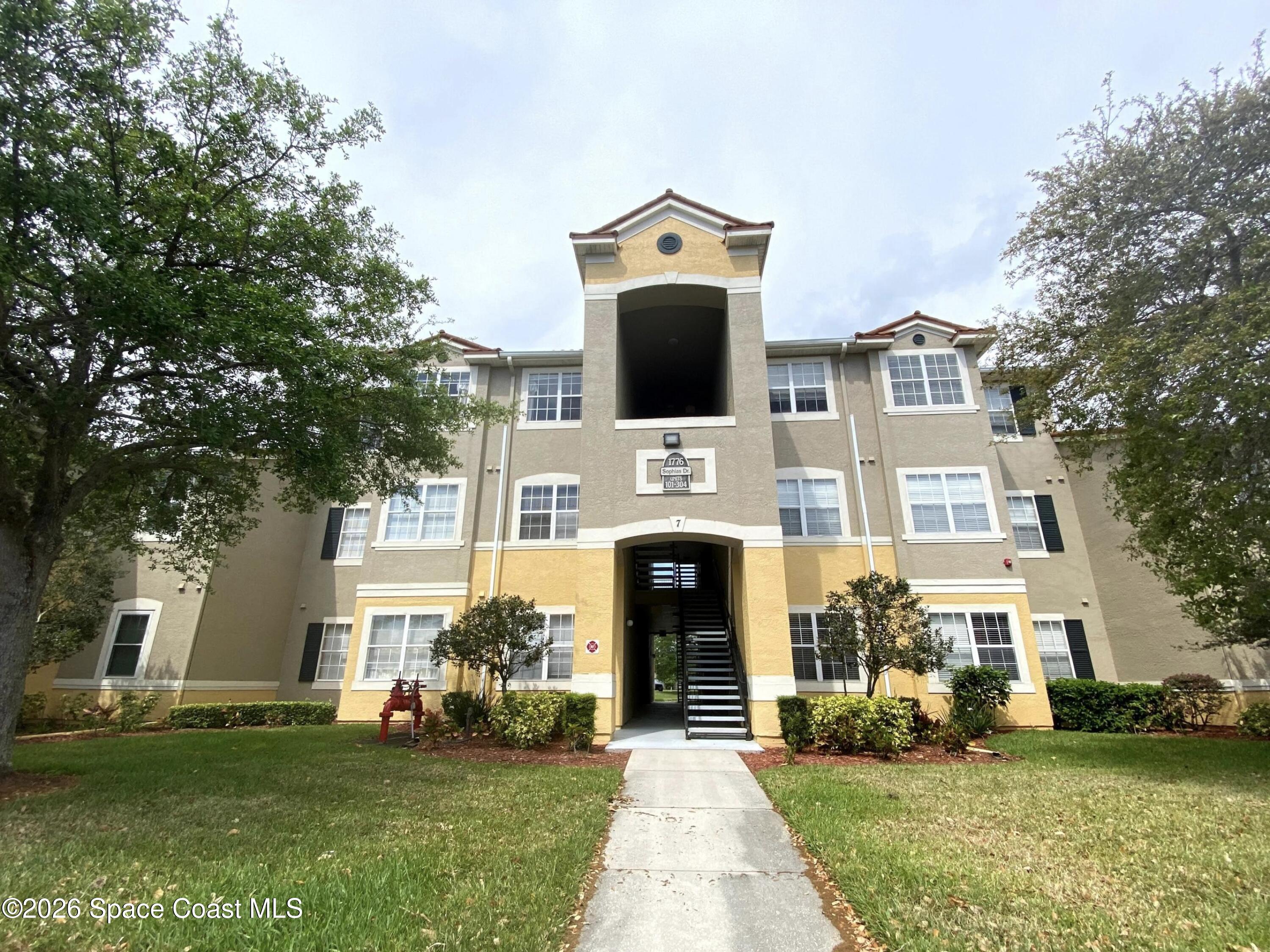 1776 Sophias Drive 301 — photo