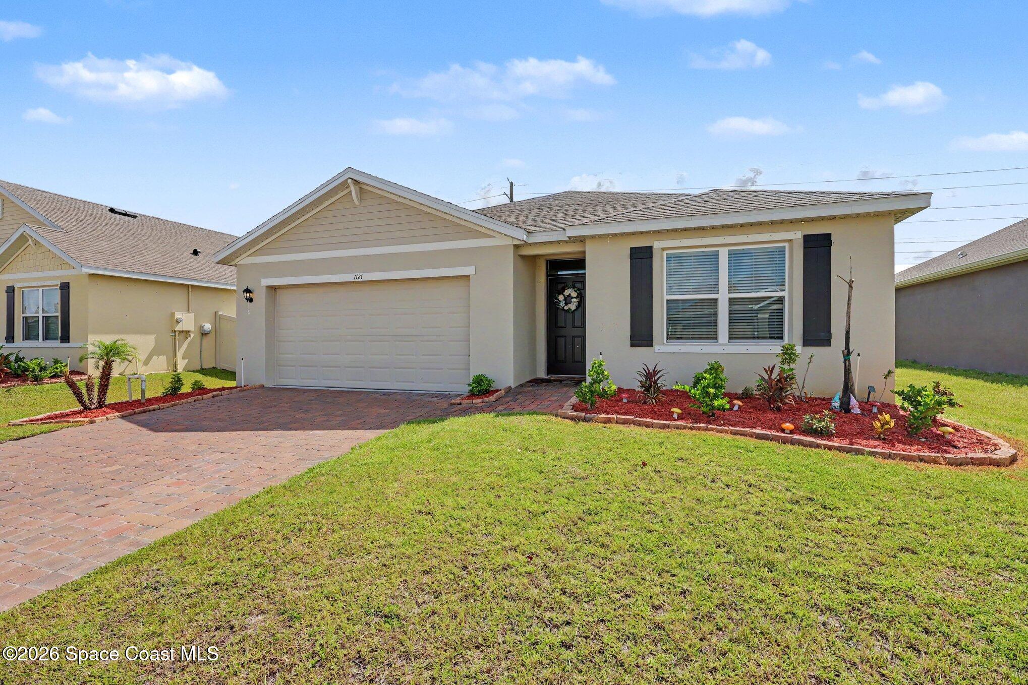 1121 Mcfarland Drive — photo