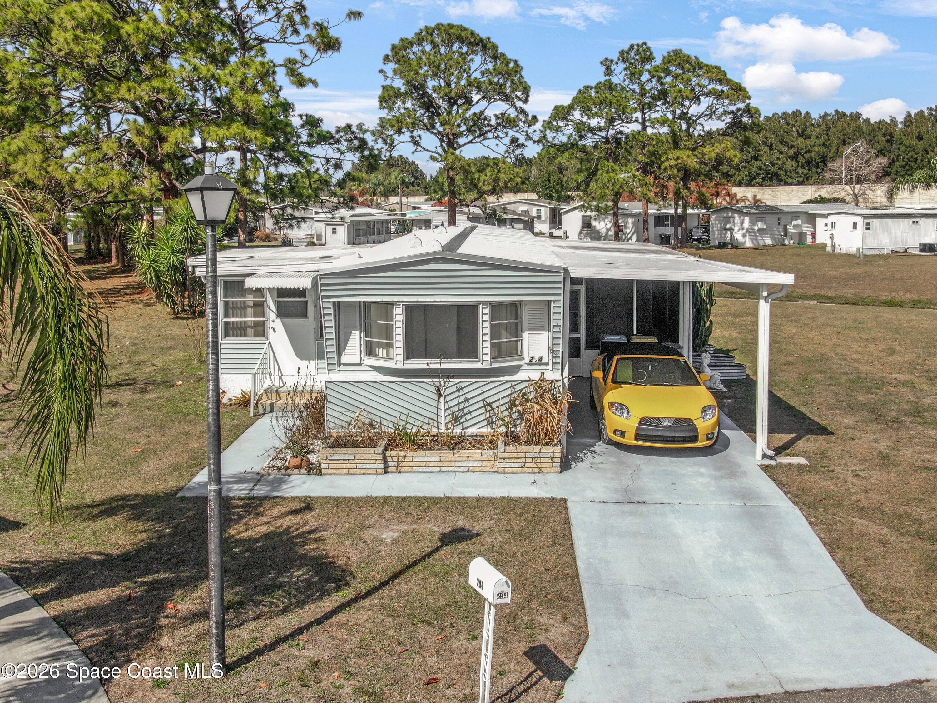 294 Fantasy Court NE — photo