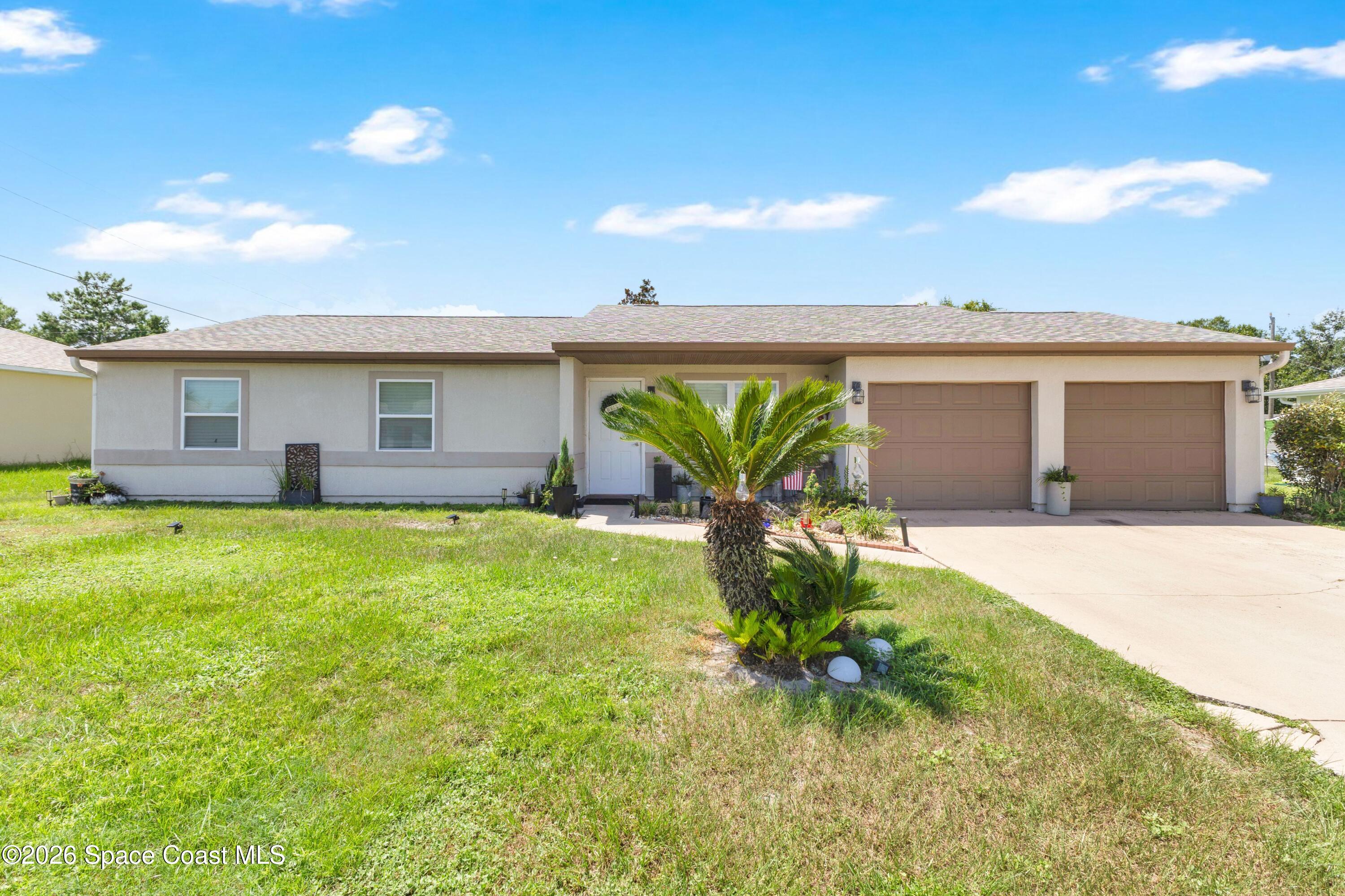 1642 Wyoming Drive SE — photo