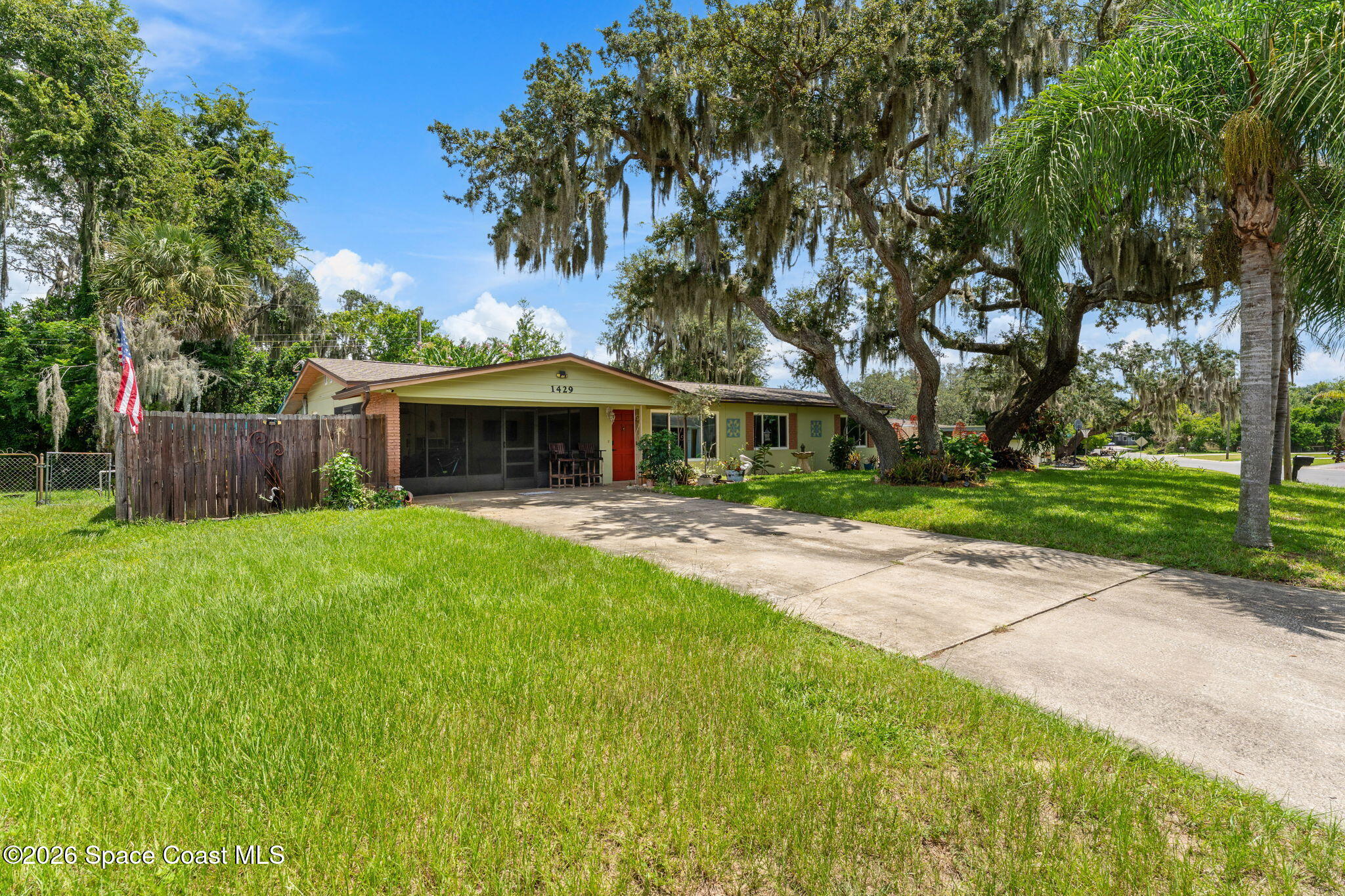 1429 Elm Terrace — photo