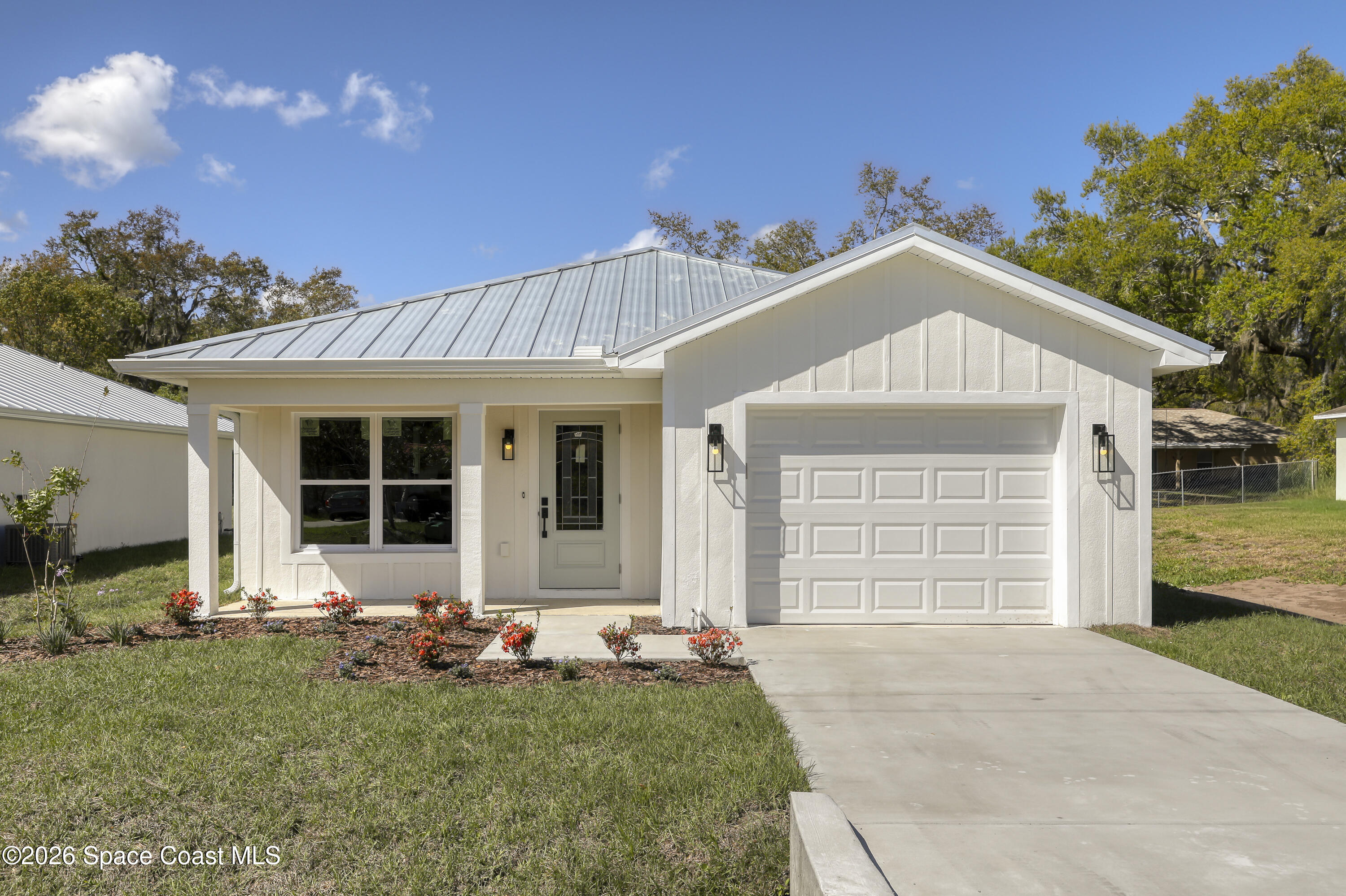 5816 Hammock Street — photo